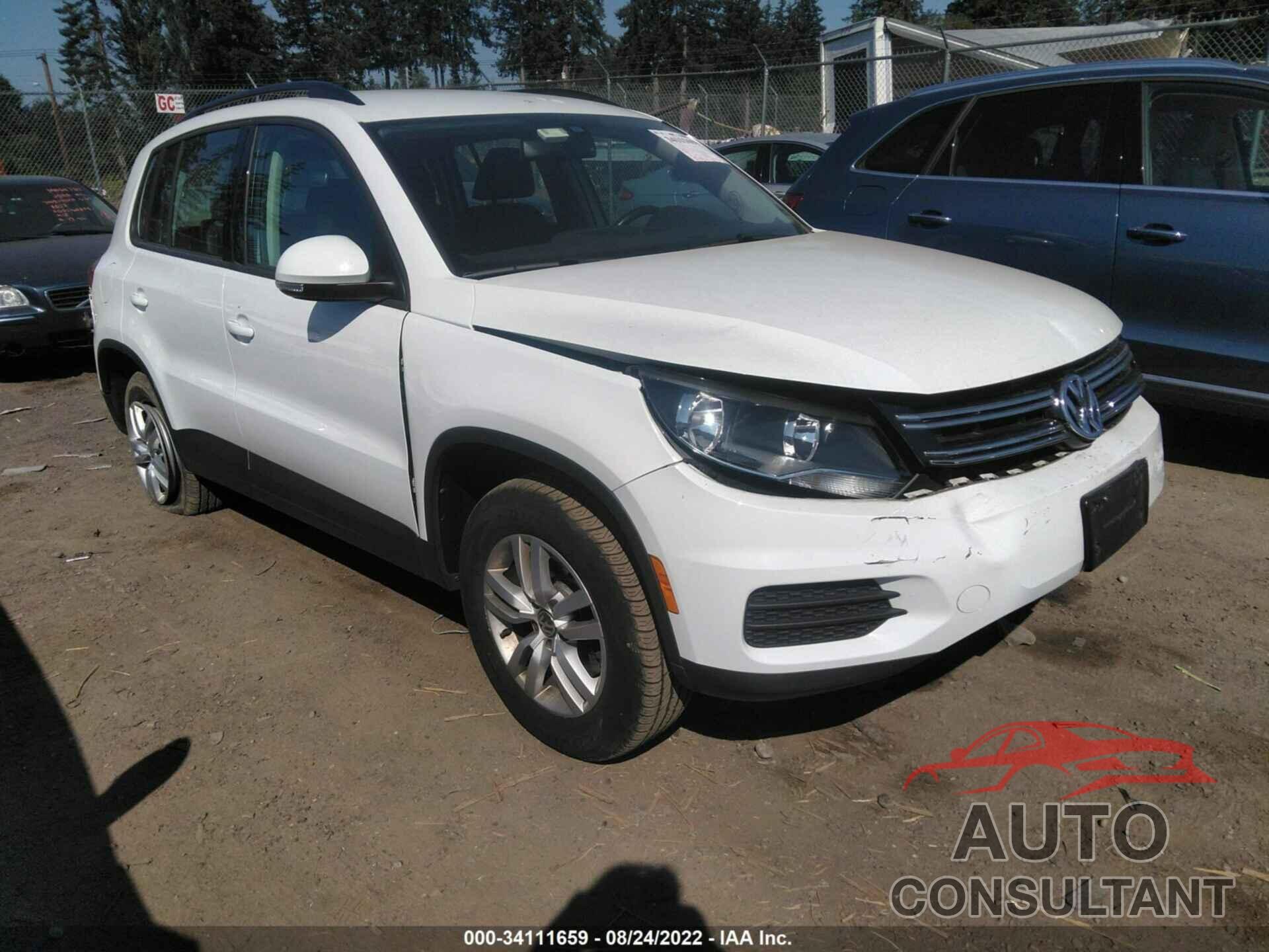 VOLKSWAGEN TIGUAN 2016 - WVGBV7AX1GW612547