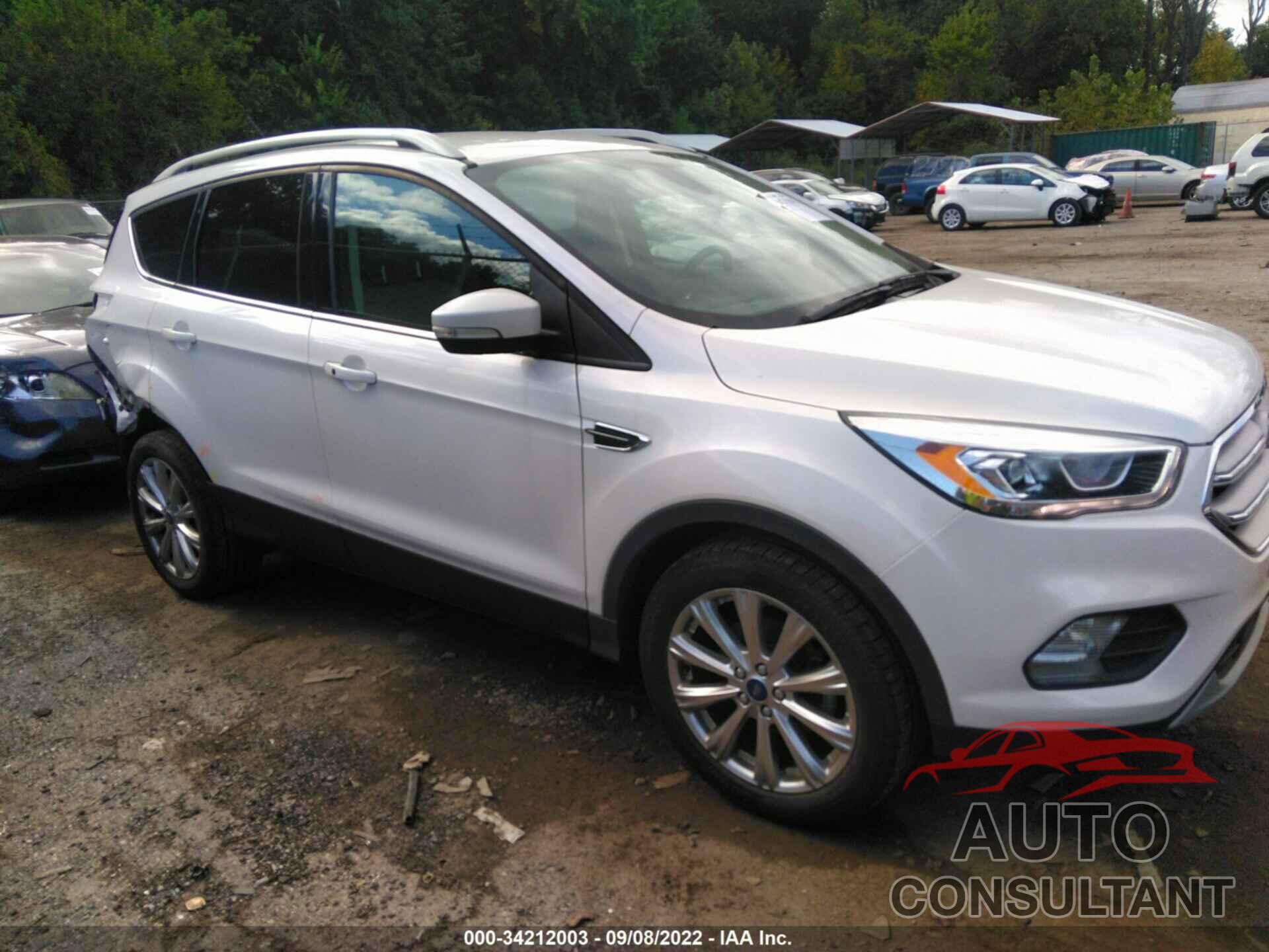 FORD ESCAPE 2017 - 1FMCU0JD7HUC13336