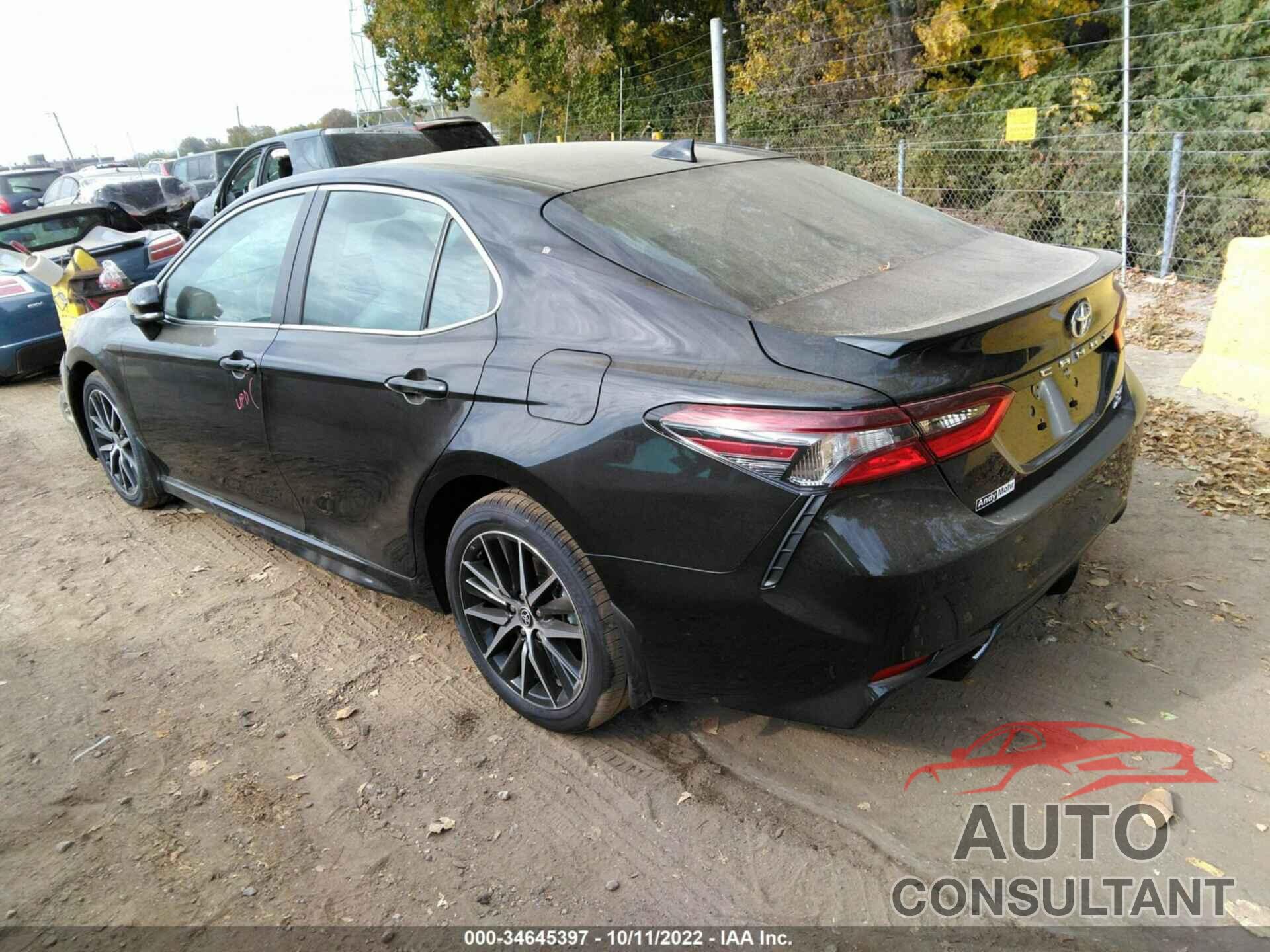TOYOTA CAMRY 2022 - 4T1T11BK3NU072093