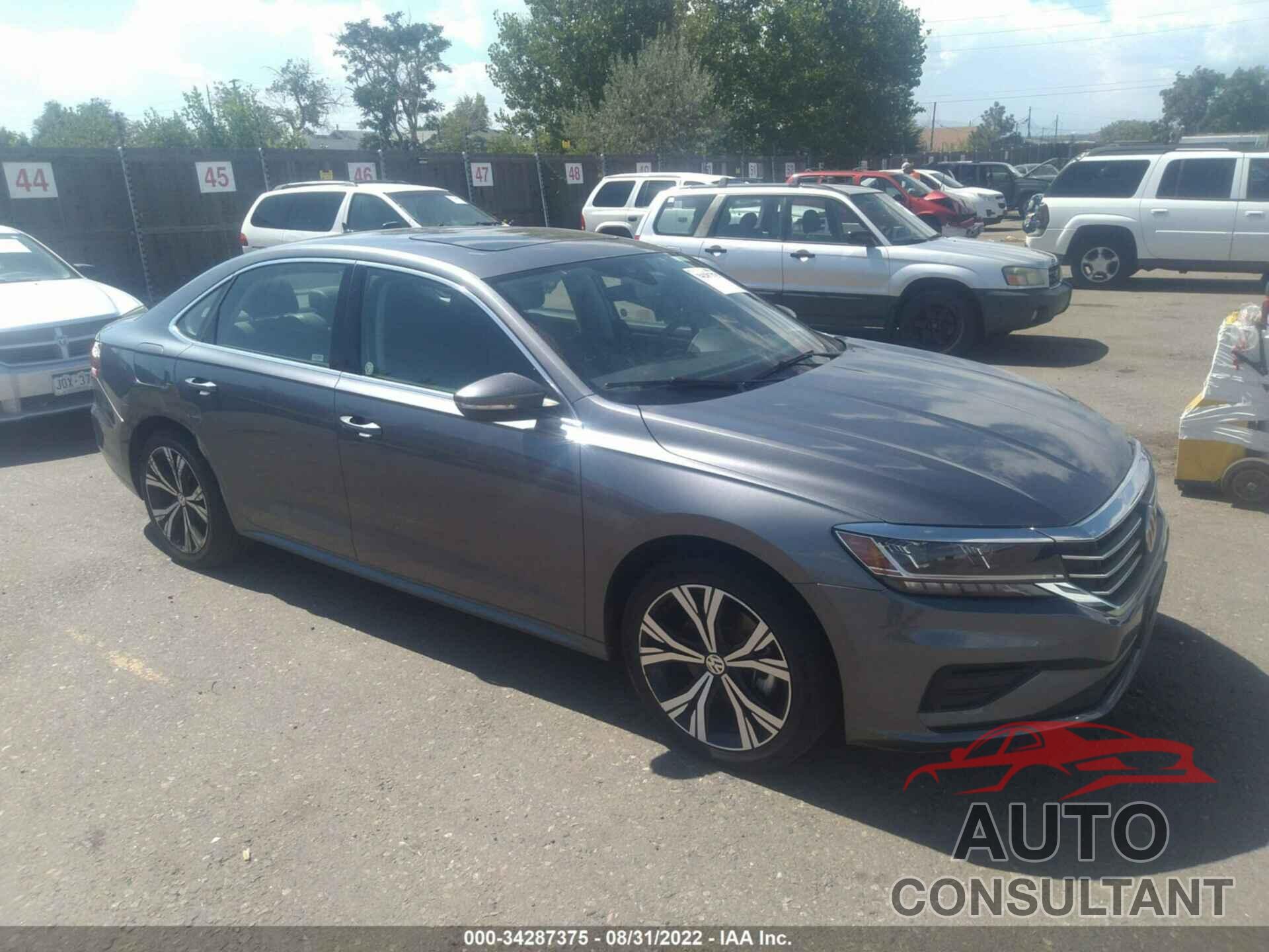 VOLKSWAGEN PASSAT 2021 - 1VWSA7A37MC008119