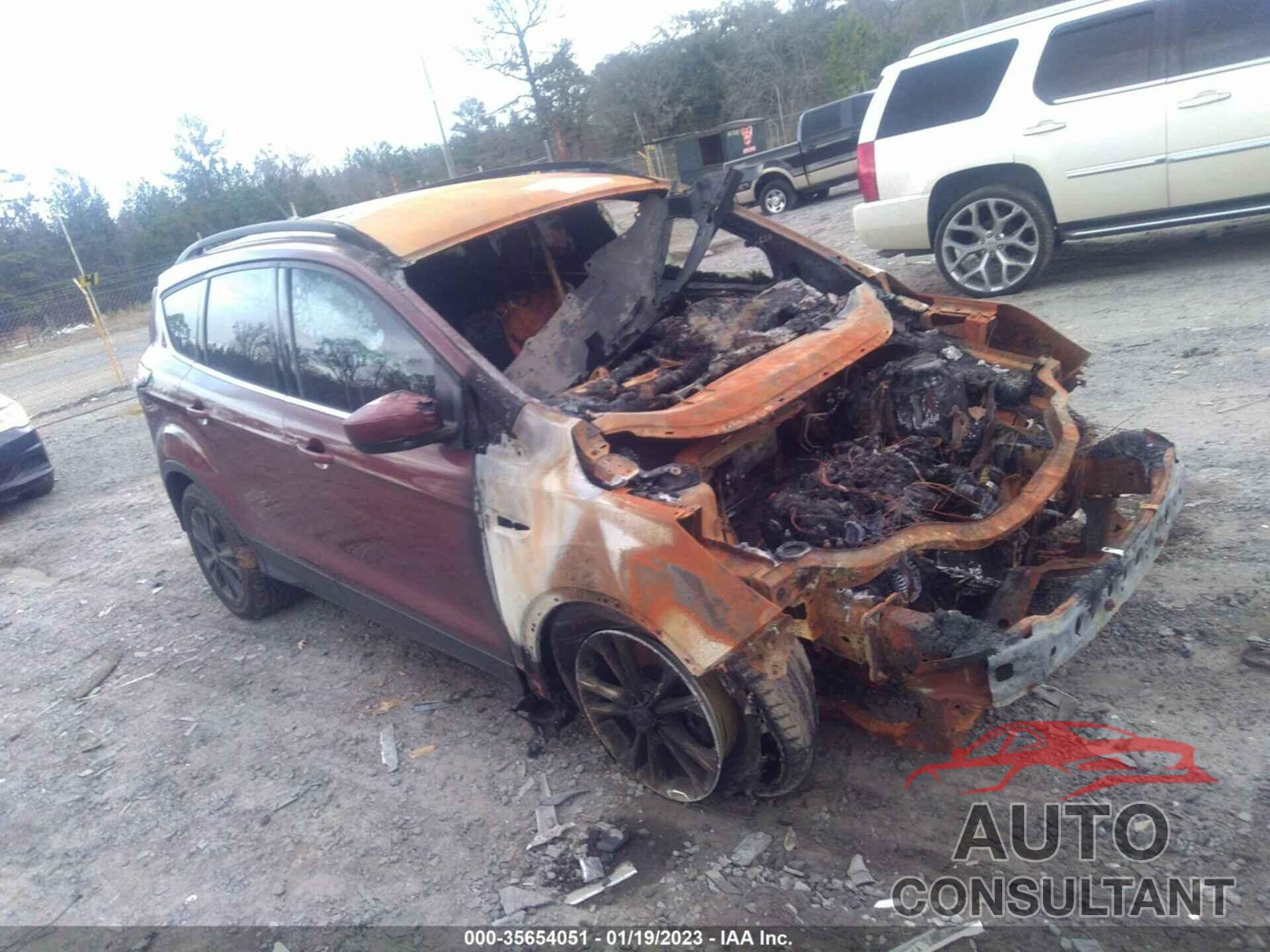 FORD ESCAPE 2018 - 1FMCU9GD5JUB81391