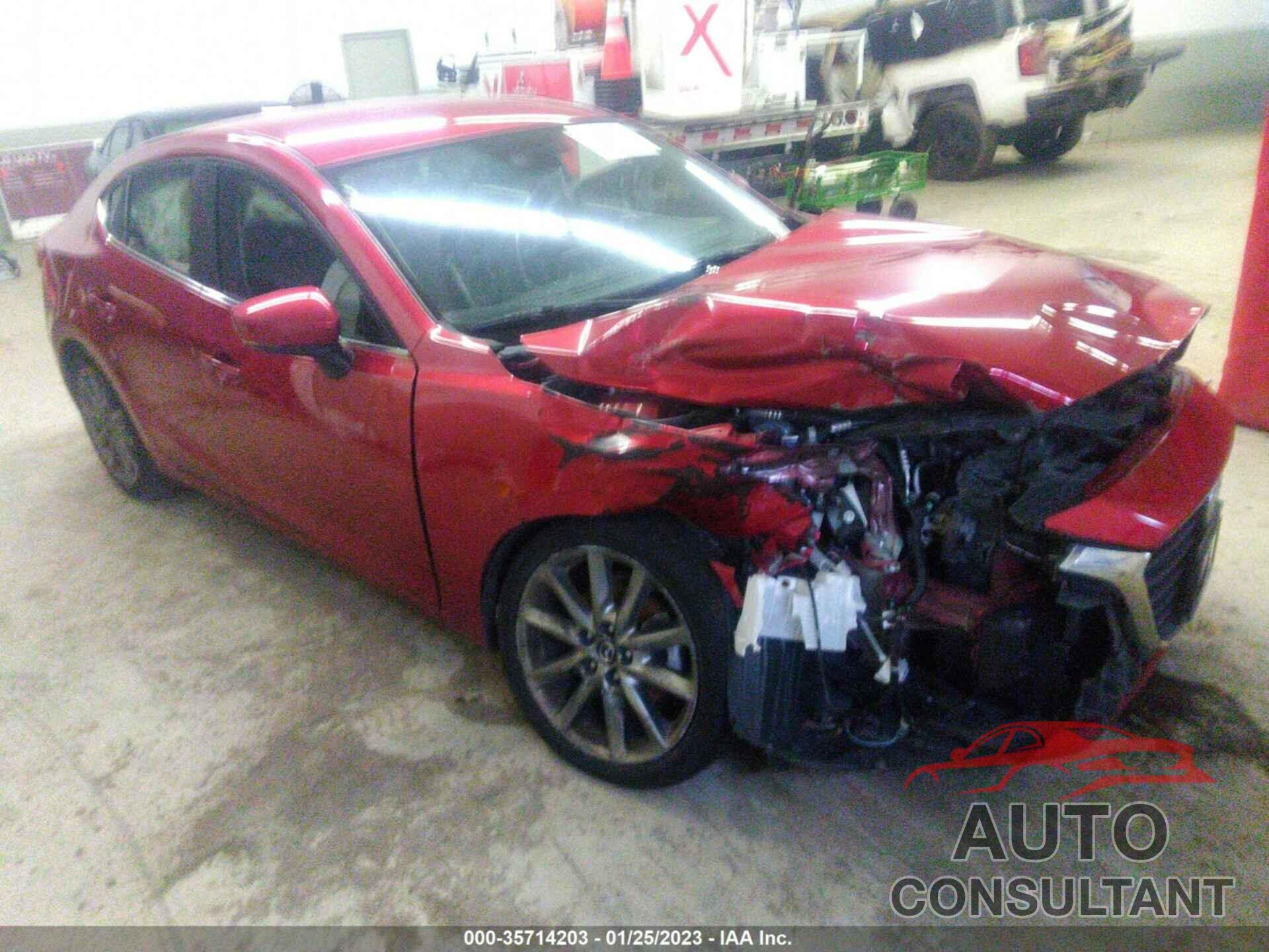 MAZDA MAZDA3 4-DOOR 2018 - 3MZBN1V39JM208859