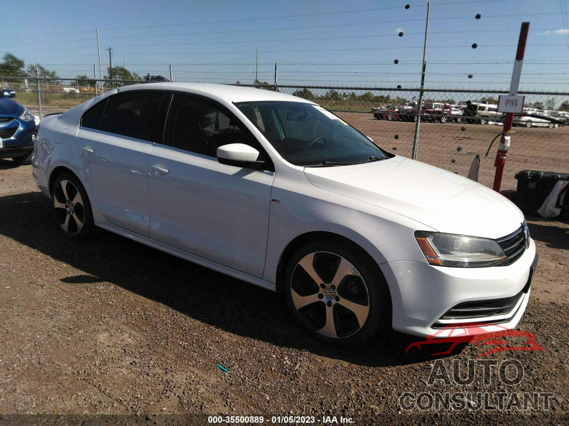 VOLKSWAGEN JETTA 2017 - 3VW2B7AJ4HM241388