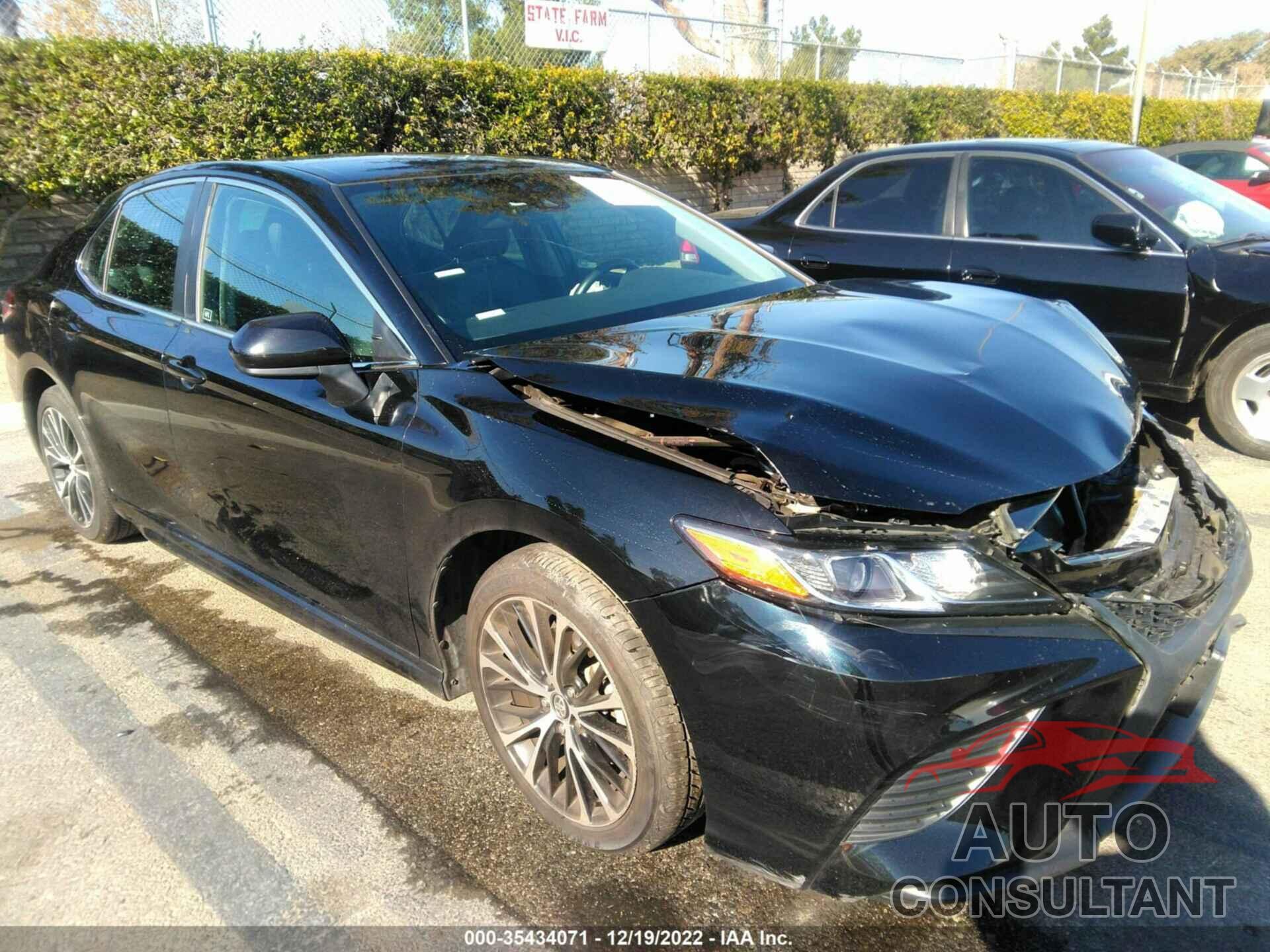 TOYOTA CAMRY 2020 - 4T1G11AK2LU332452
