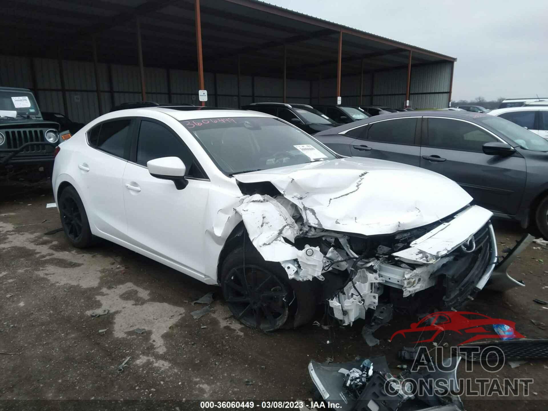 MAZDA MAZDA3 4-DOOR 2018 - 3MZBN1W31JM209986