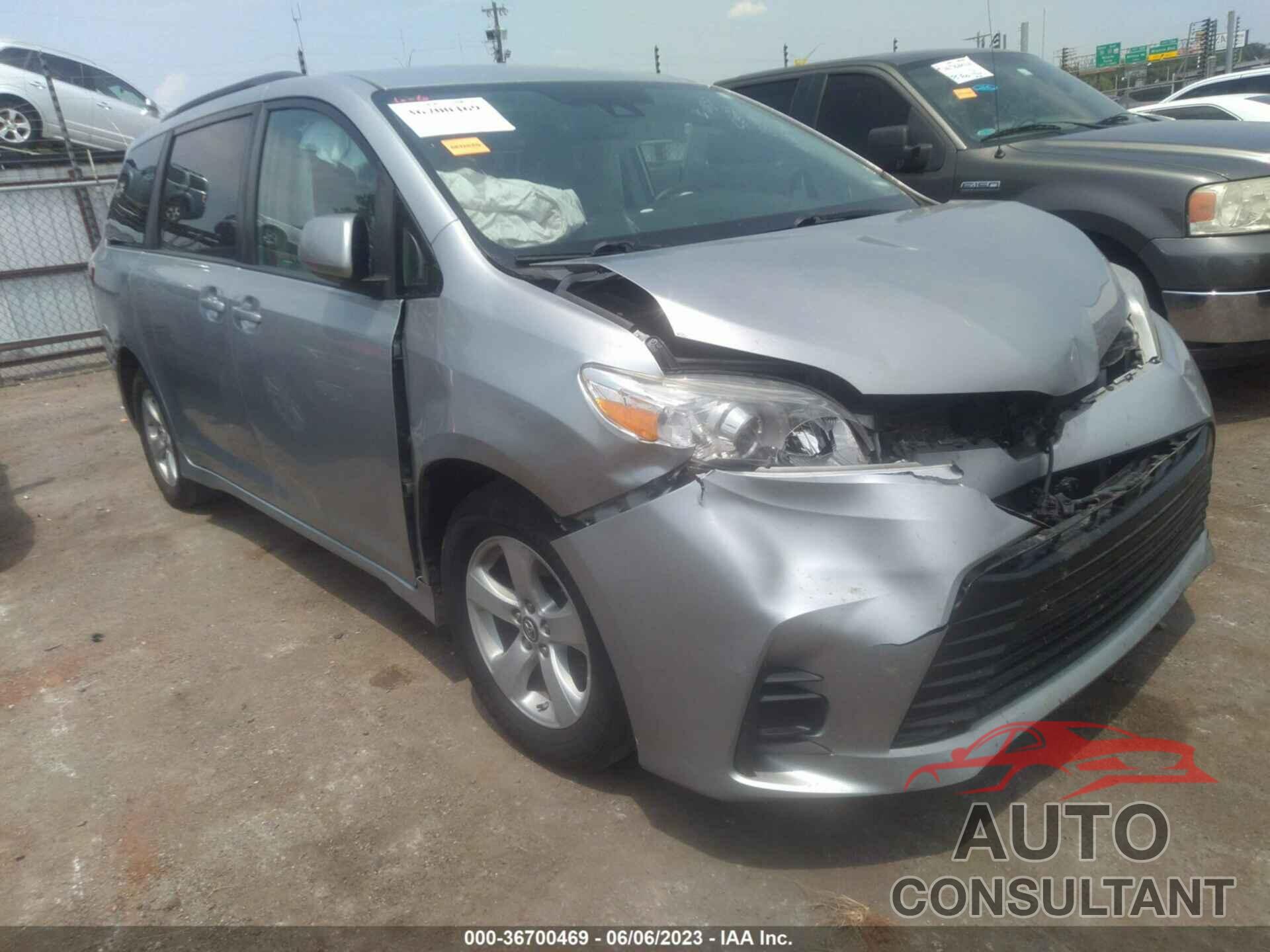 TOYOTA SIENNA 2019 - 5TDKZ3DC1KS986353