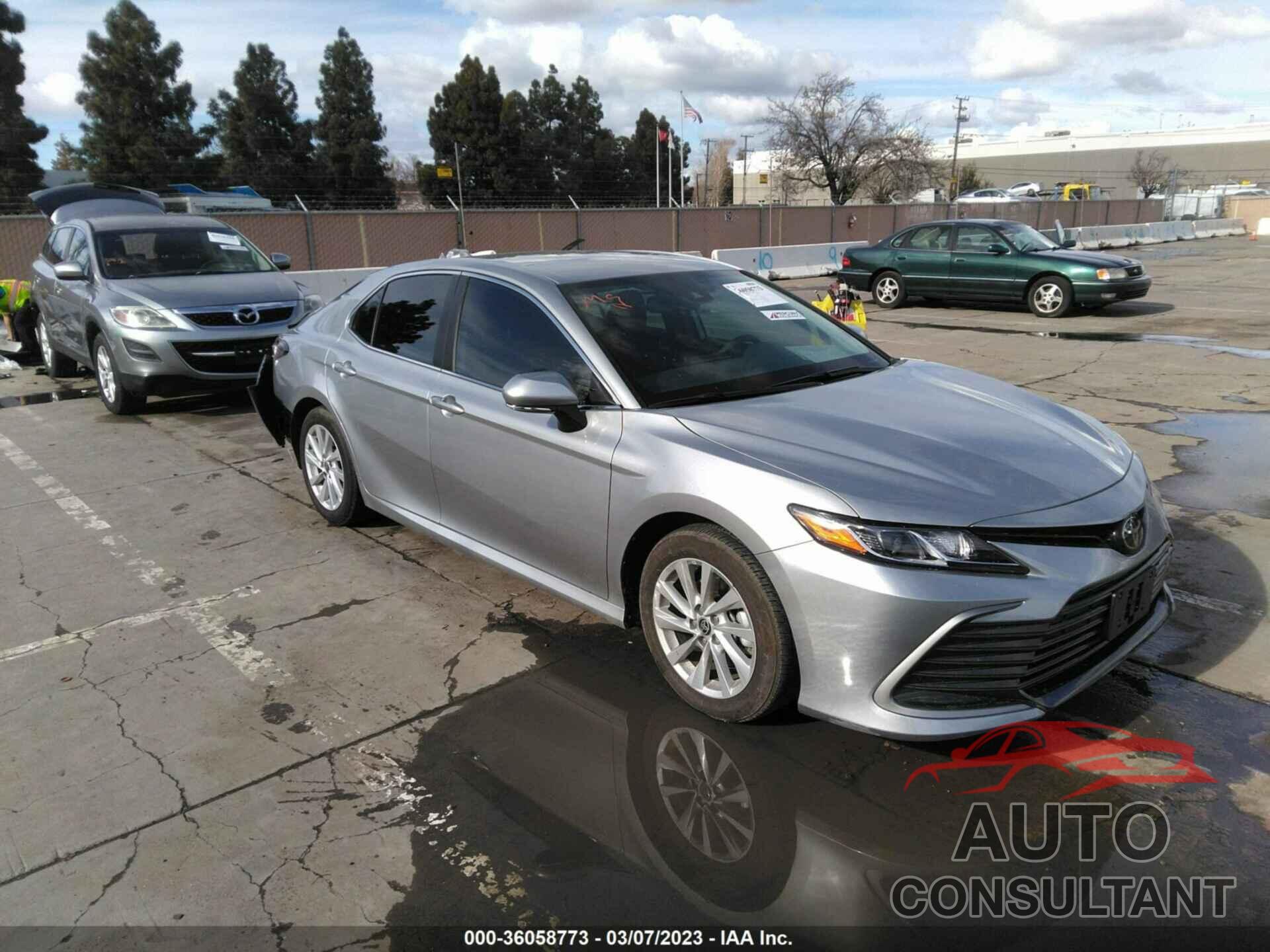 TOYOTA CAMRY 2023 - 4T1R11AK3PU095176