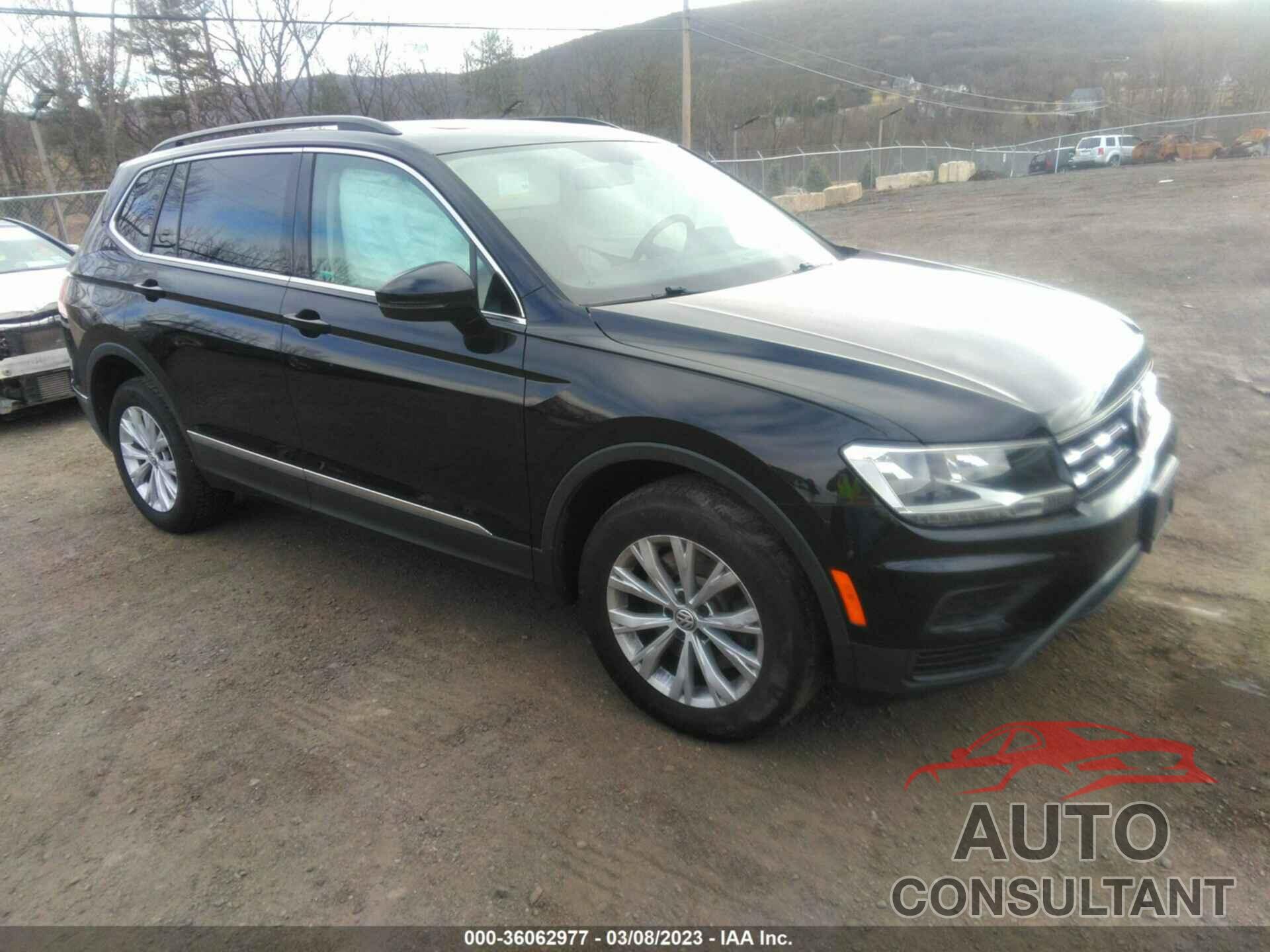 VOLKSWAGEN TIGUAN 2018 - 3VV2B7AX2JM101466