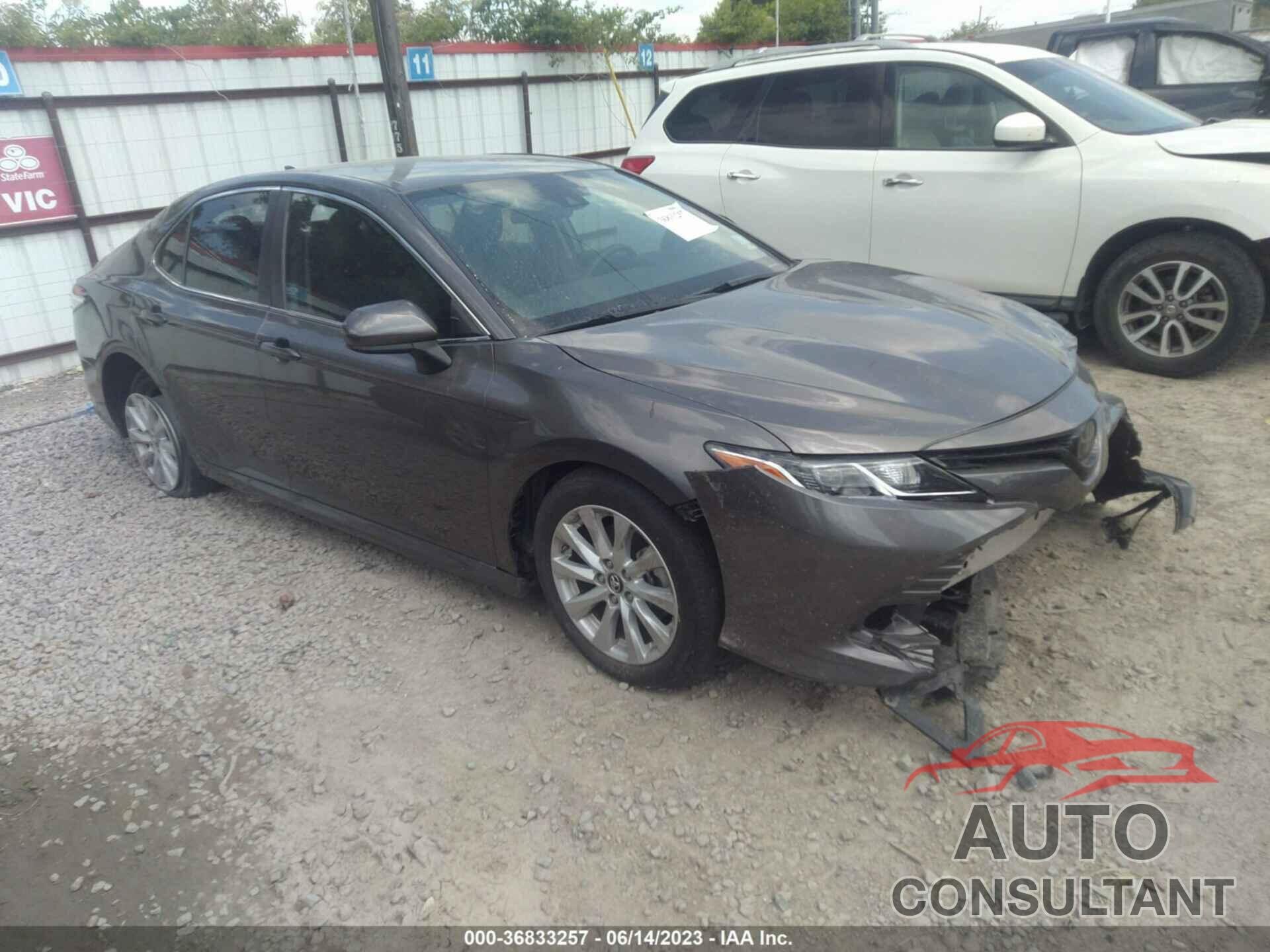 TOYOTA CAMRY 2019 - 4T1B11HK1KU236777