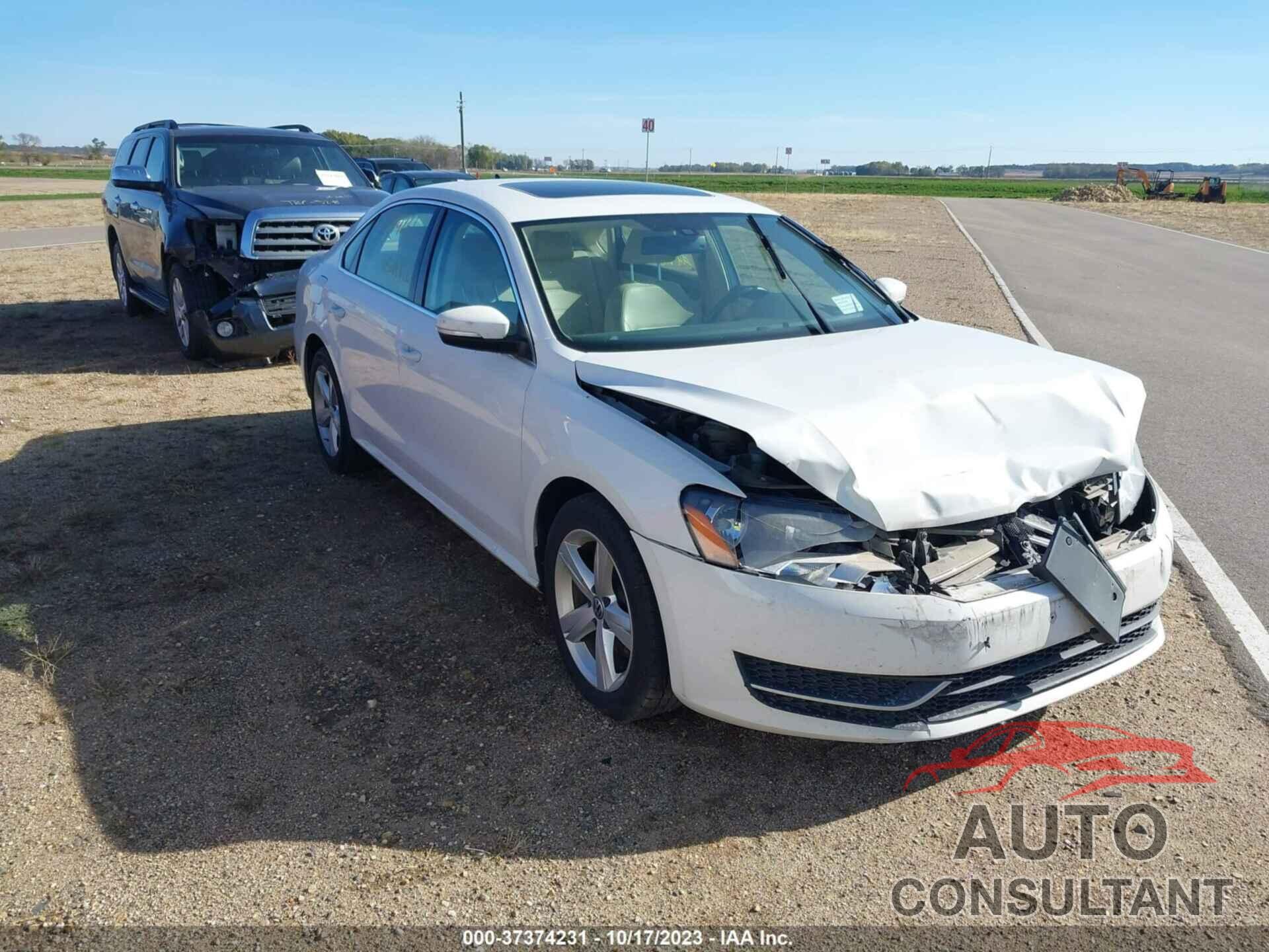 VOLKSWAGEN PASSAT 2013 - 1VWBP7A39DC008458