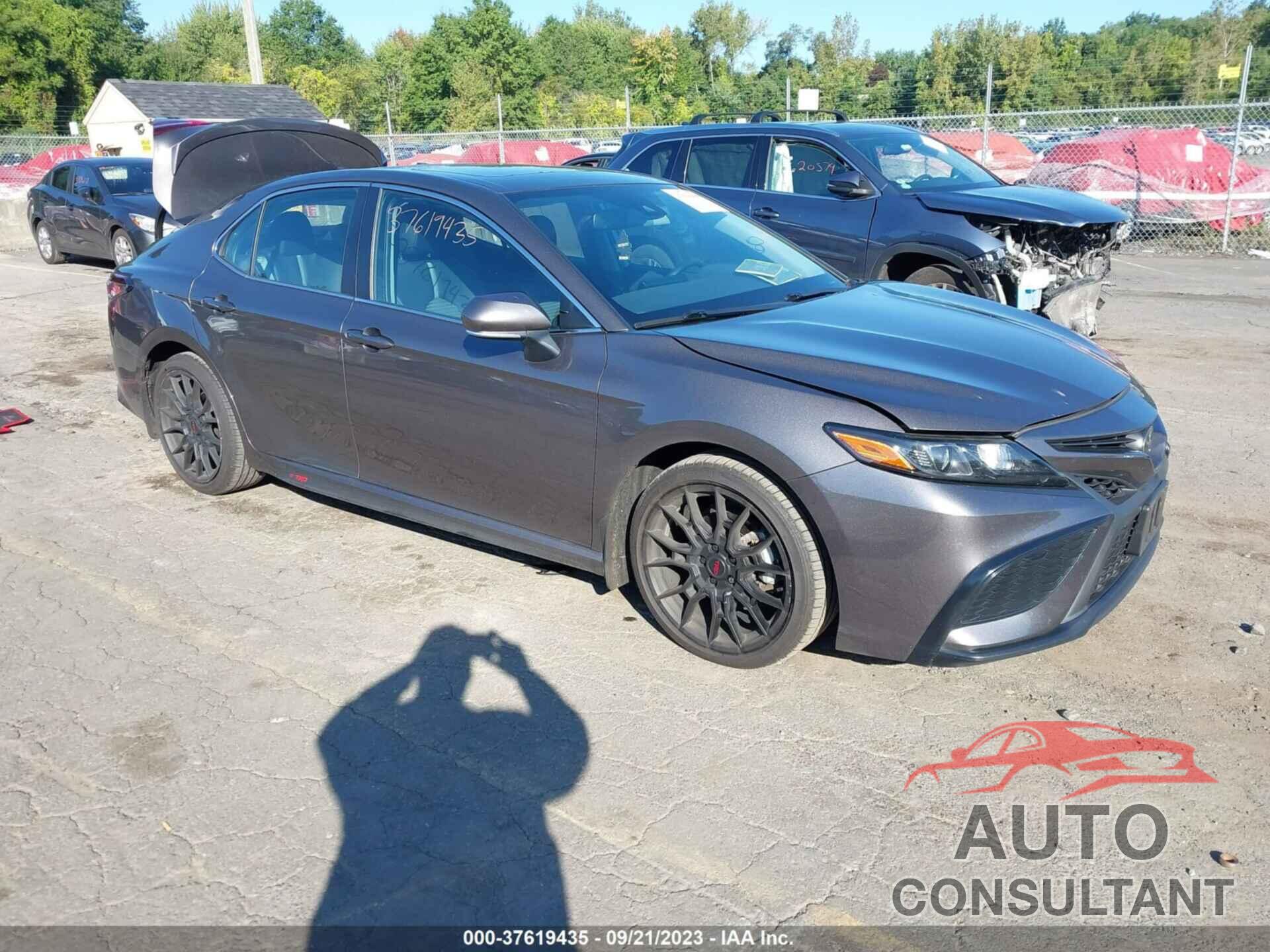 TOYOTA CAMRY 2022 - 4T1T11AK3NU673604