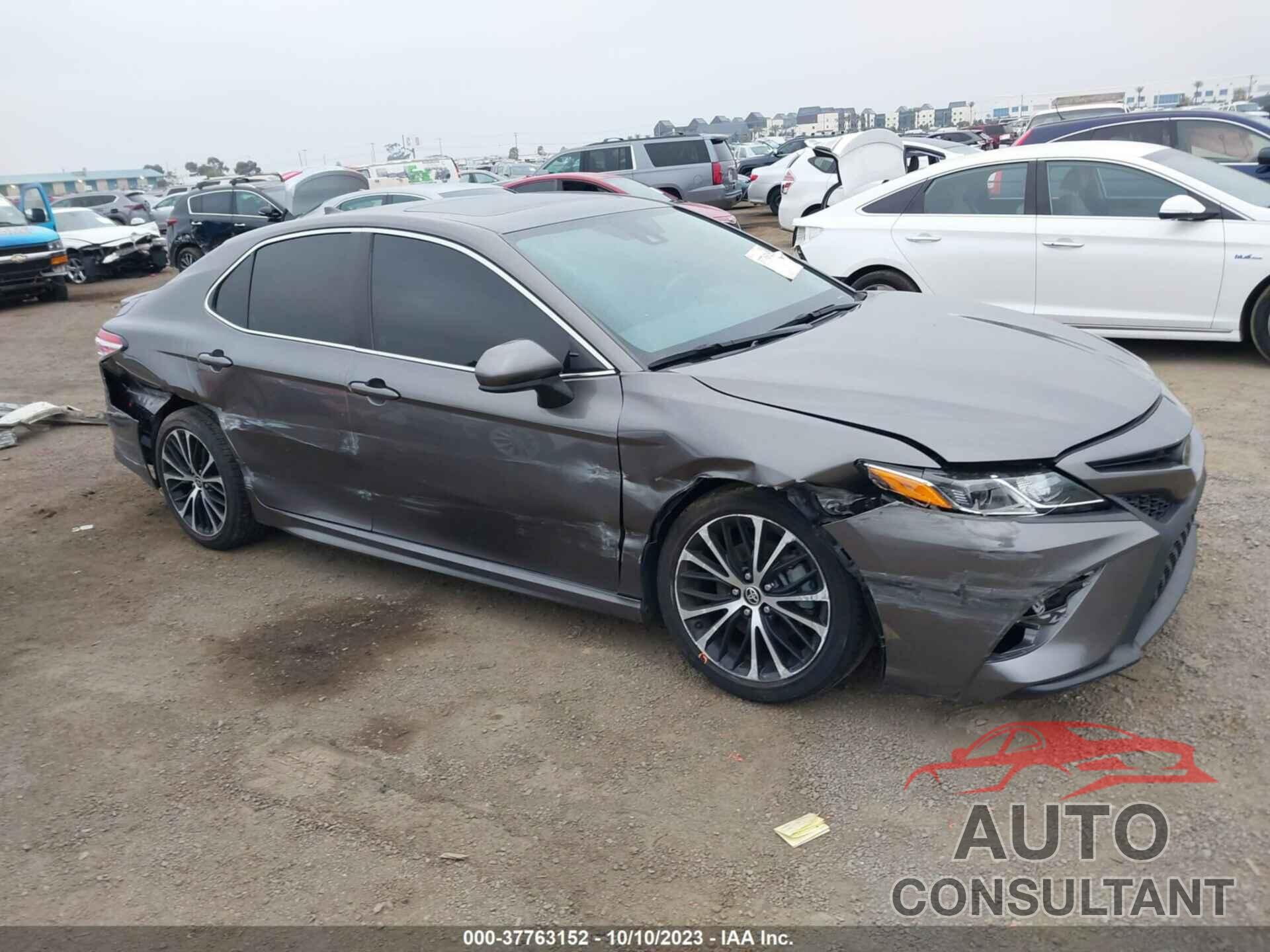 TOYOTA CAMRY 2020 - 4T1G11AK7LU508492