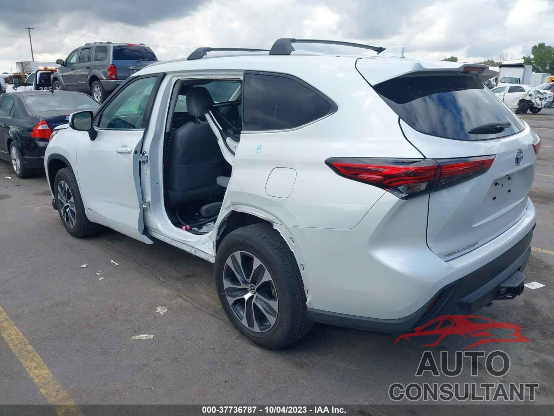 TOYOTA HIGHLANDER 2022 - 5TDGBRCH0NS548809