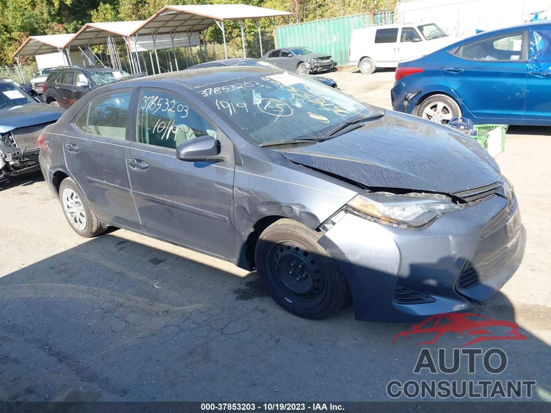 TOYOTA COROLLA 2018 - 2T1BURHEXJC002833