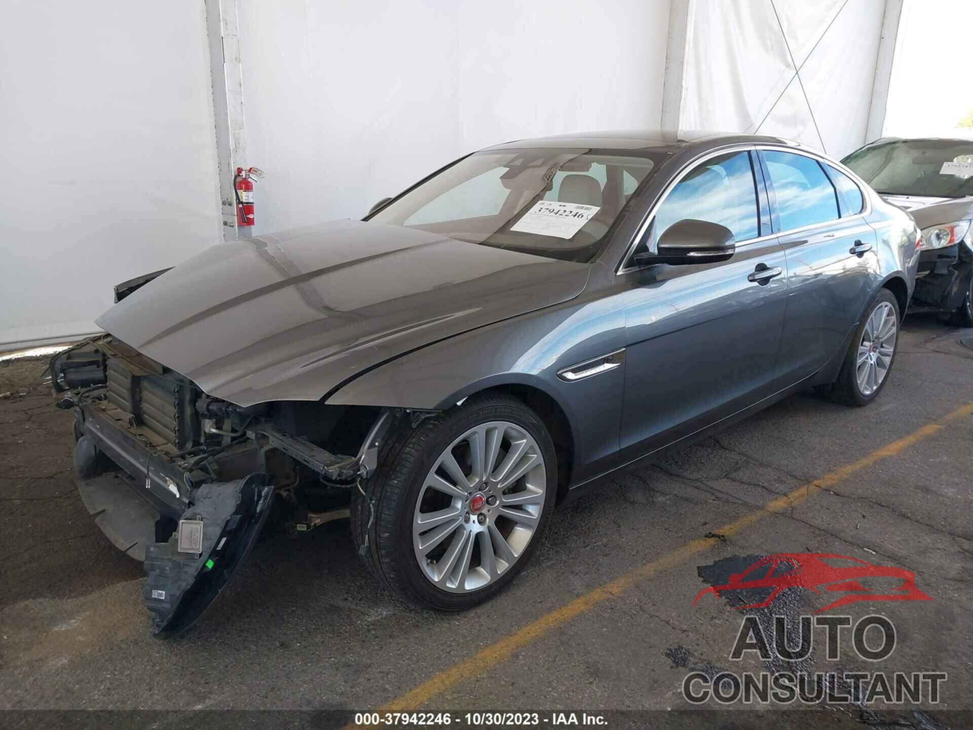 JAGUAR XF 2018 - SAJBK4FX5JCY69600