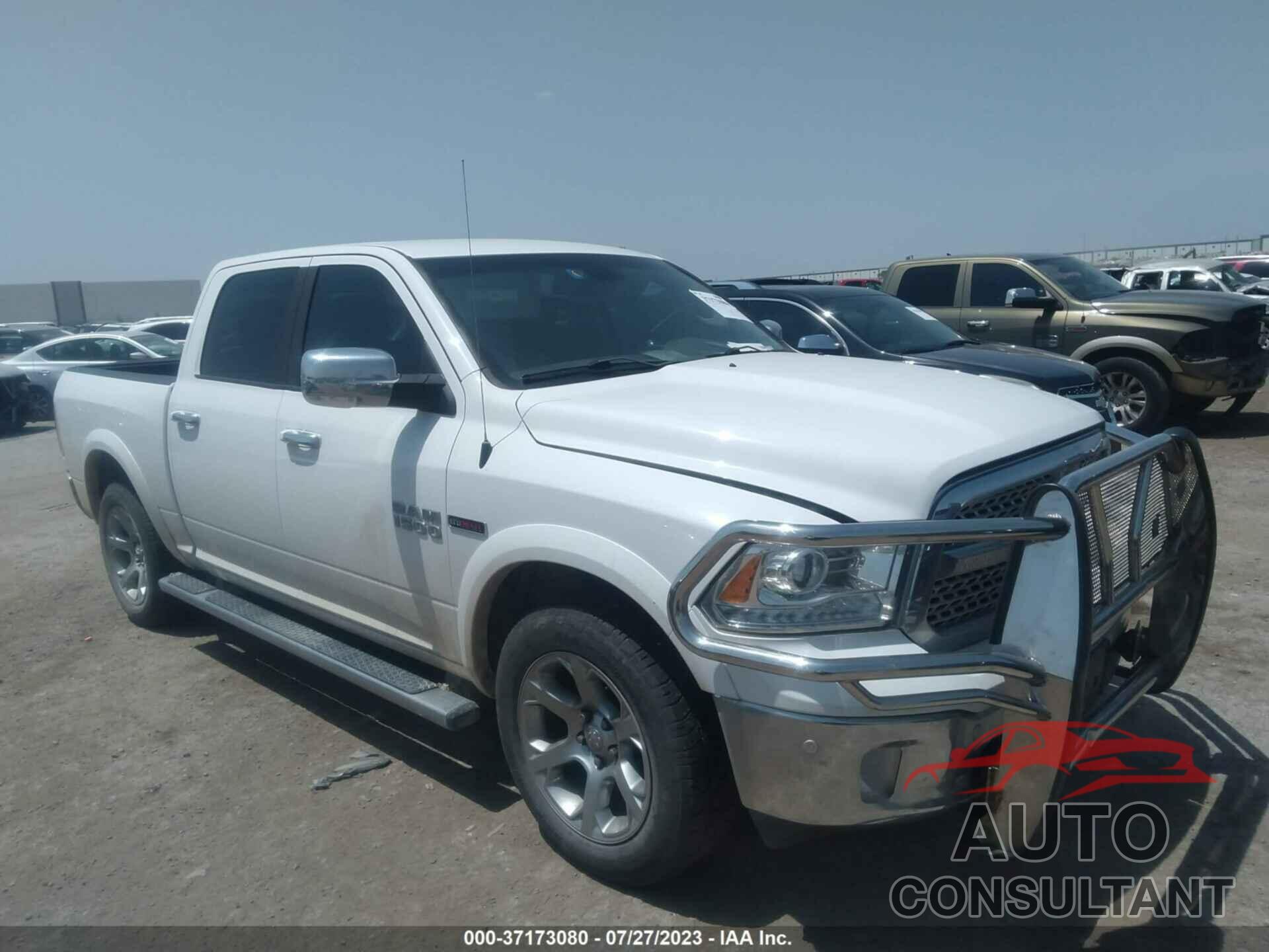 RAM 1500 2018 - 1C6RR7NM3JS312845