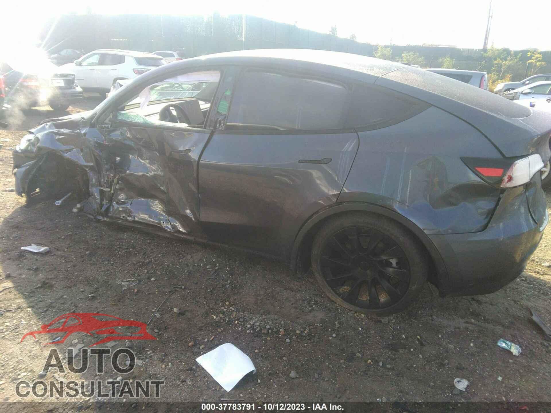 TESLA MODEL Y 2023 - 7SAYGDEEXPF608455