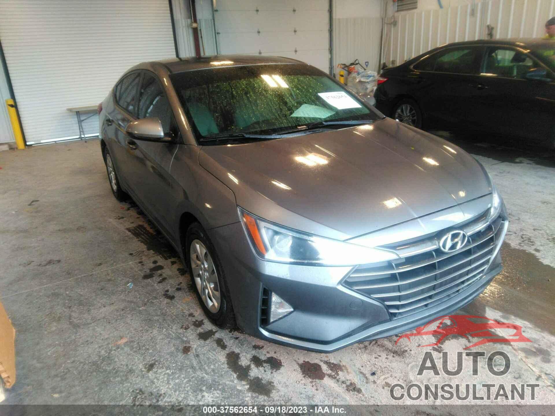 HYUNDAI ELANTRA 2019 - KMHD74LF3KU831875