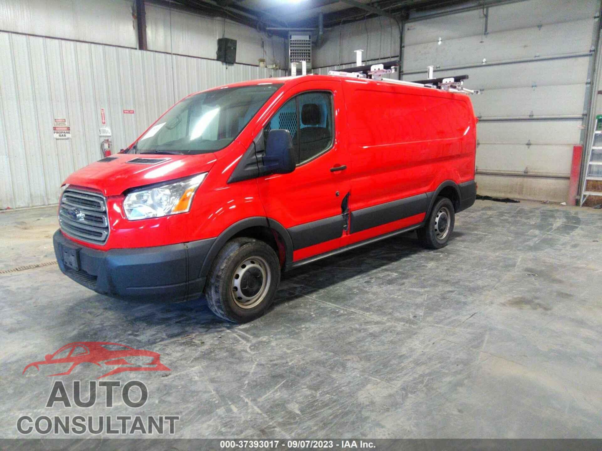 FORD TRANSIT-250 2017 - 1FTYR1YM8HKA19045