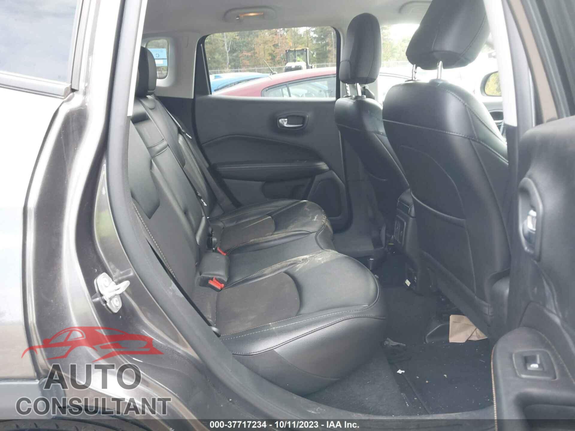 JEEP COMPASS 2019 - 3C4NJDBBXKT828443