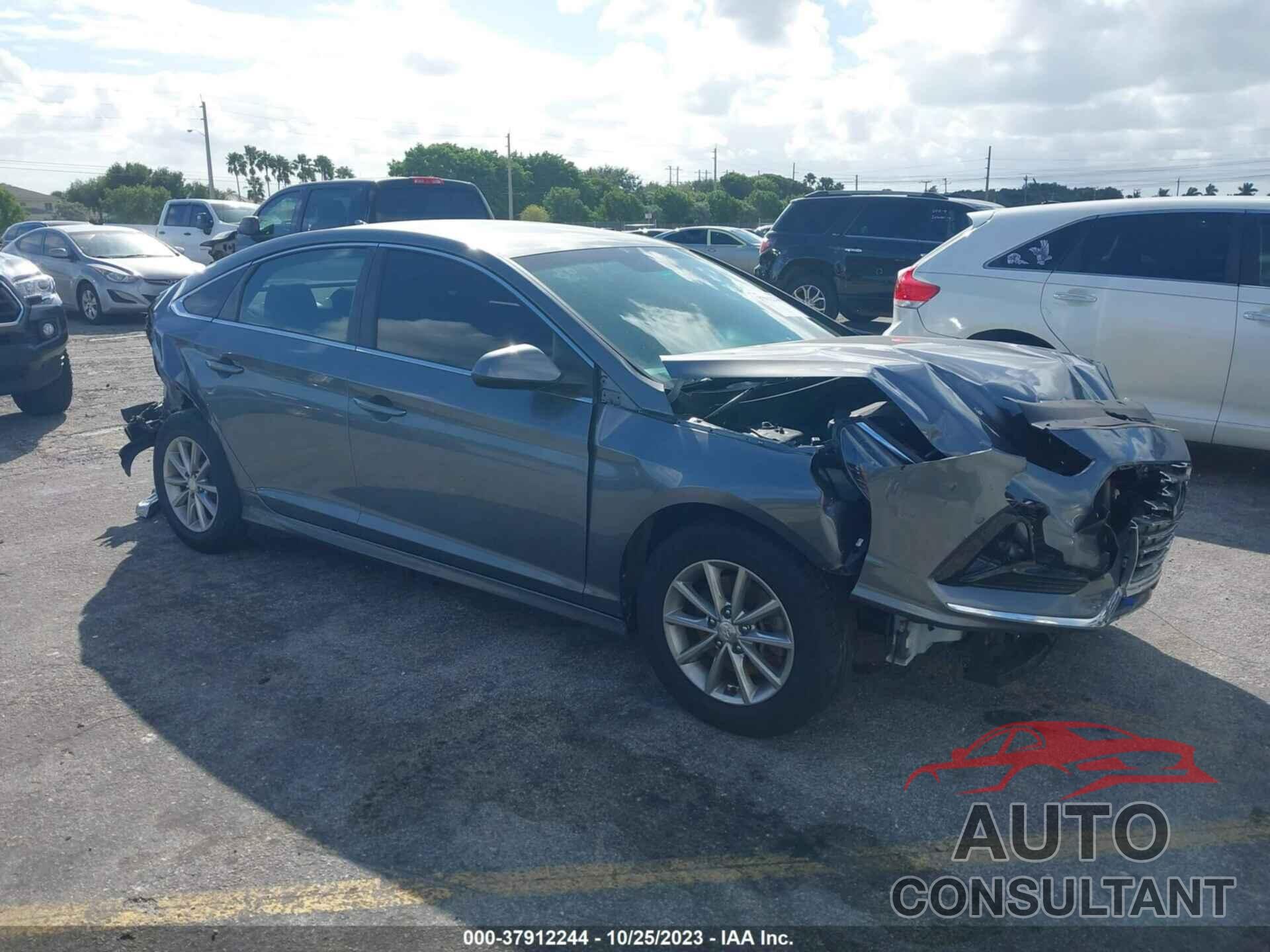 HYUNDAI SONATA 2018 - 5NPE24AF8JH668501