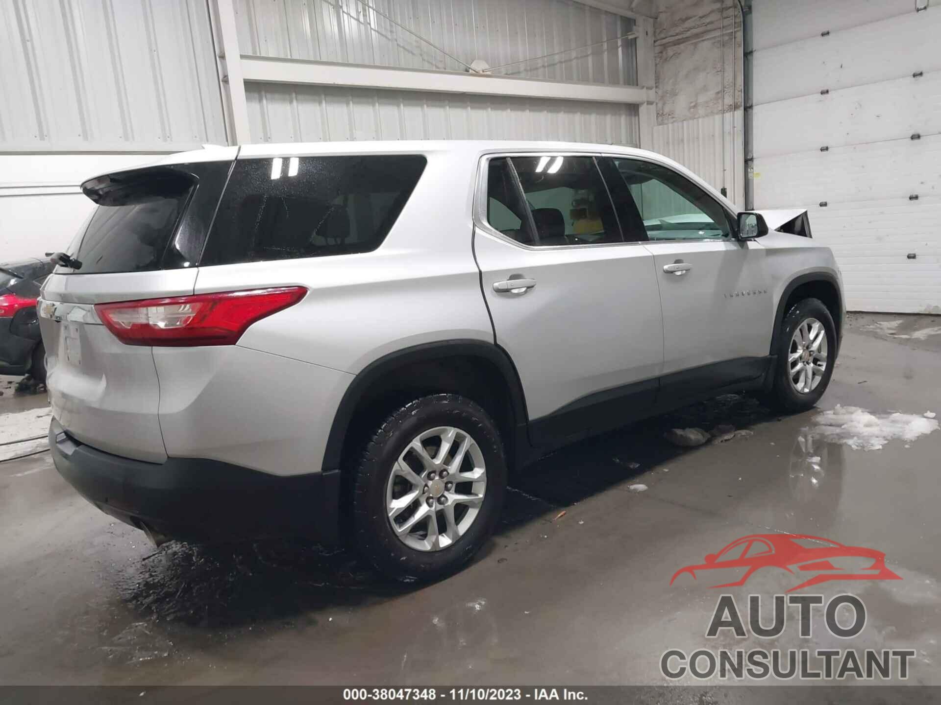 CHEVROLET TRAVERSE 2019 - 1GNEVFKW0KJ181438