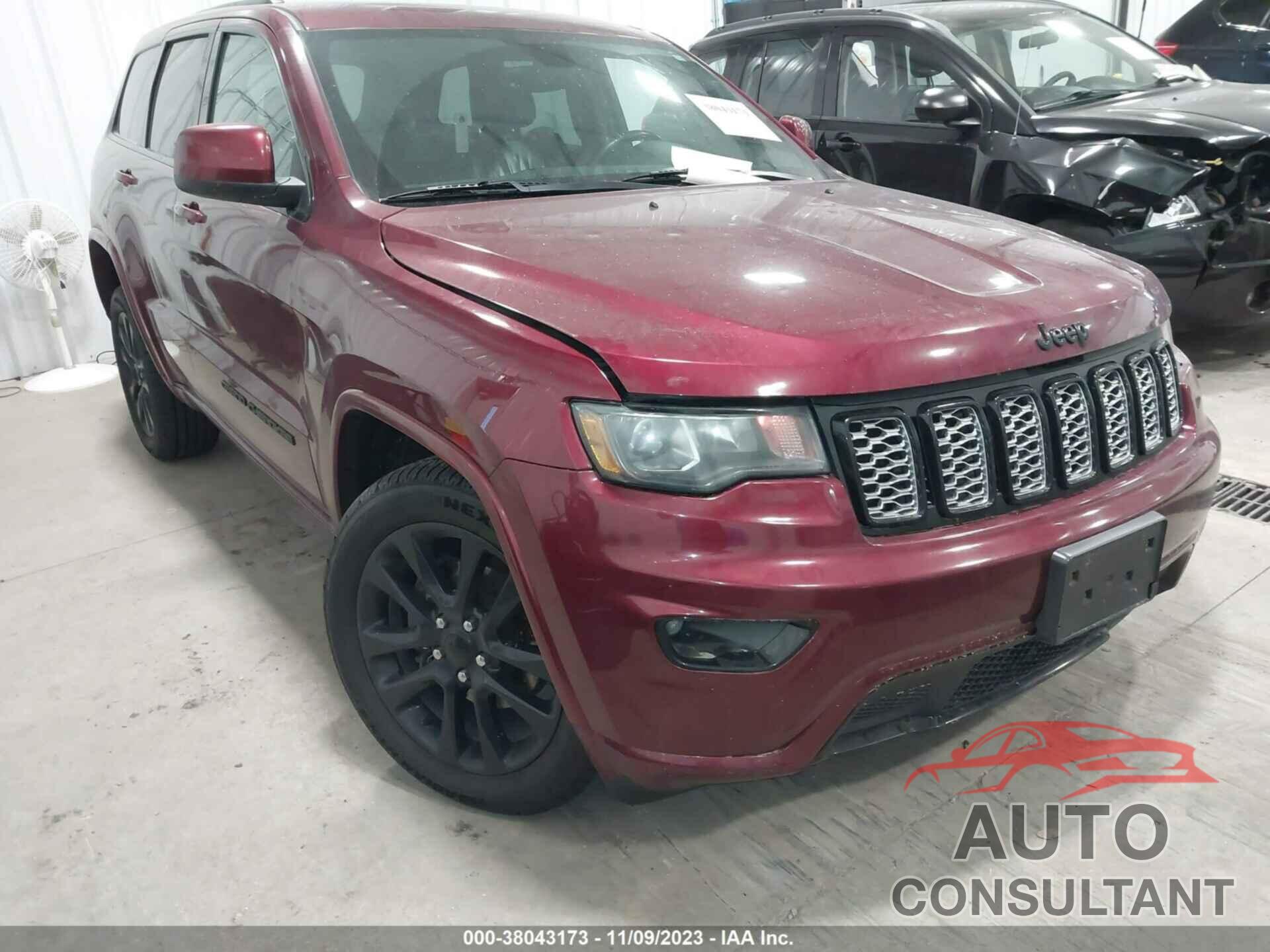 JEEP GRAND CHEROKEE 2018 - 1C4RJFAG3JC135752