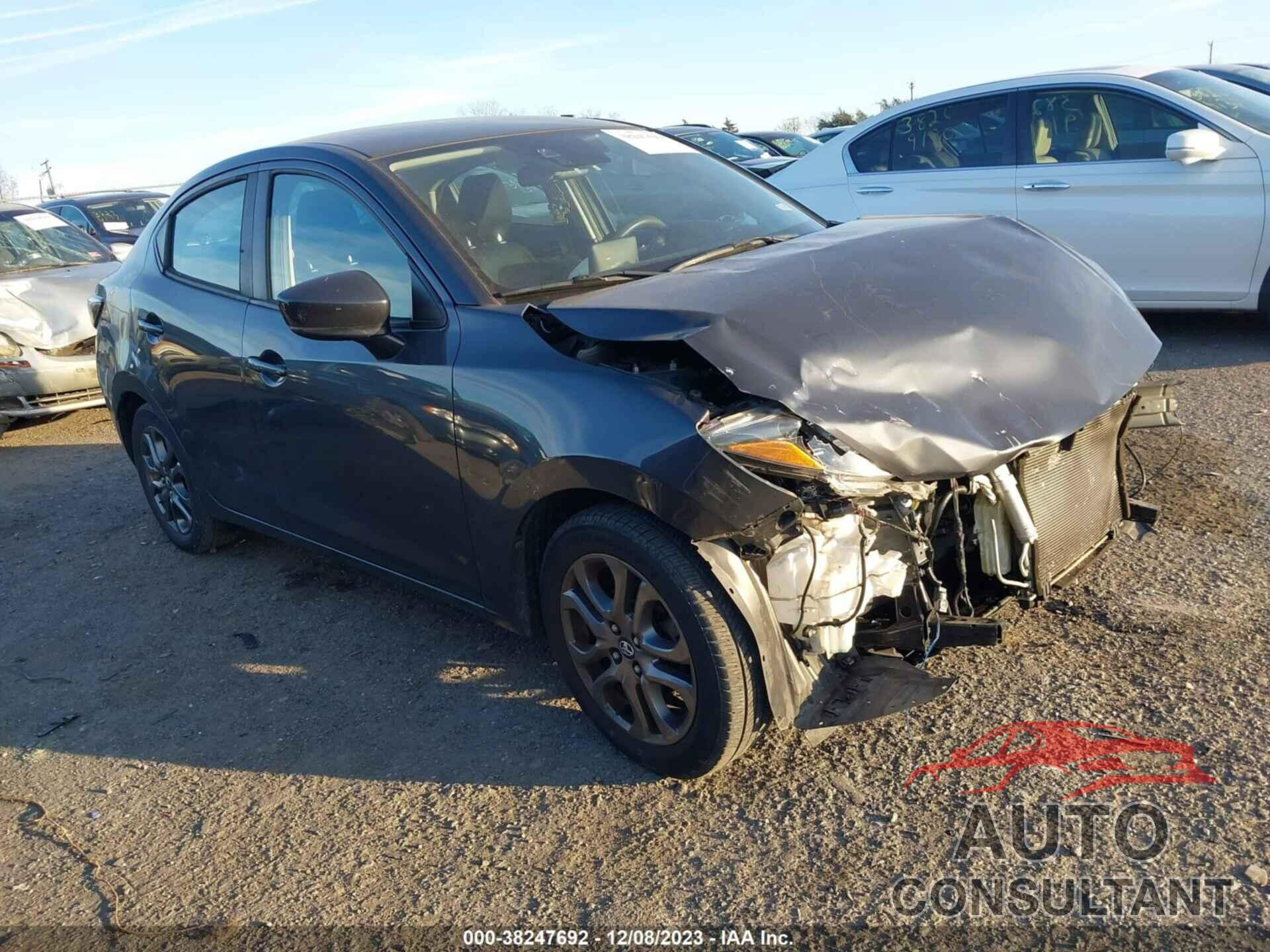 TOYOTA YARIS 2019 - 3MYDLBYV8KY513513
