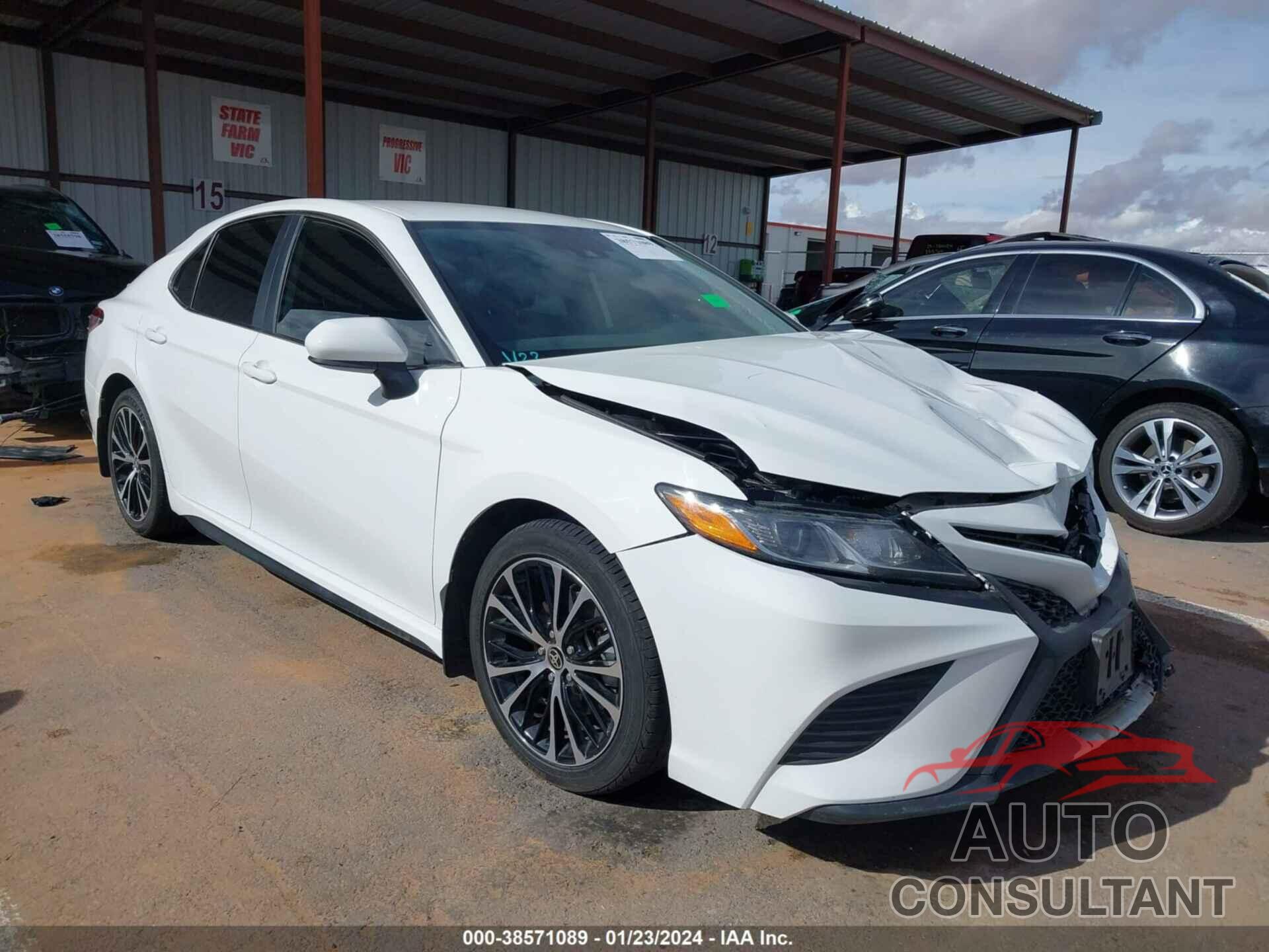 TOYOTA CAMRY 2020 - 4T1G11AK4LU391874