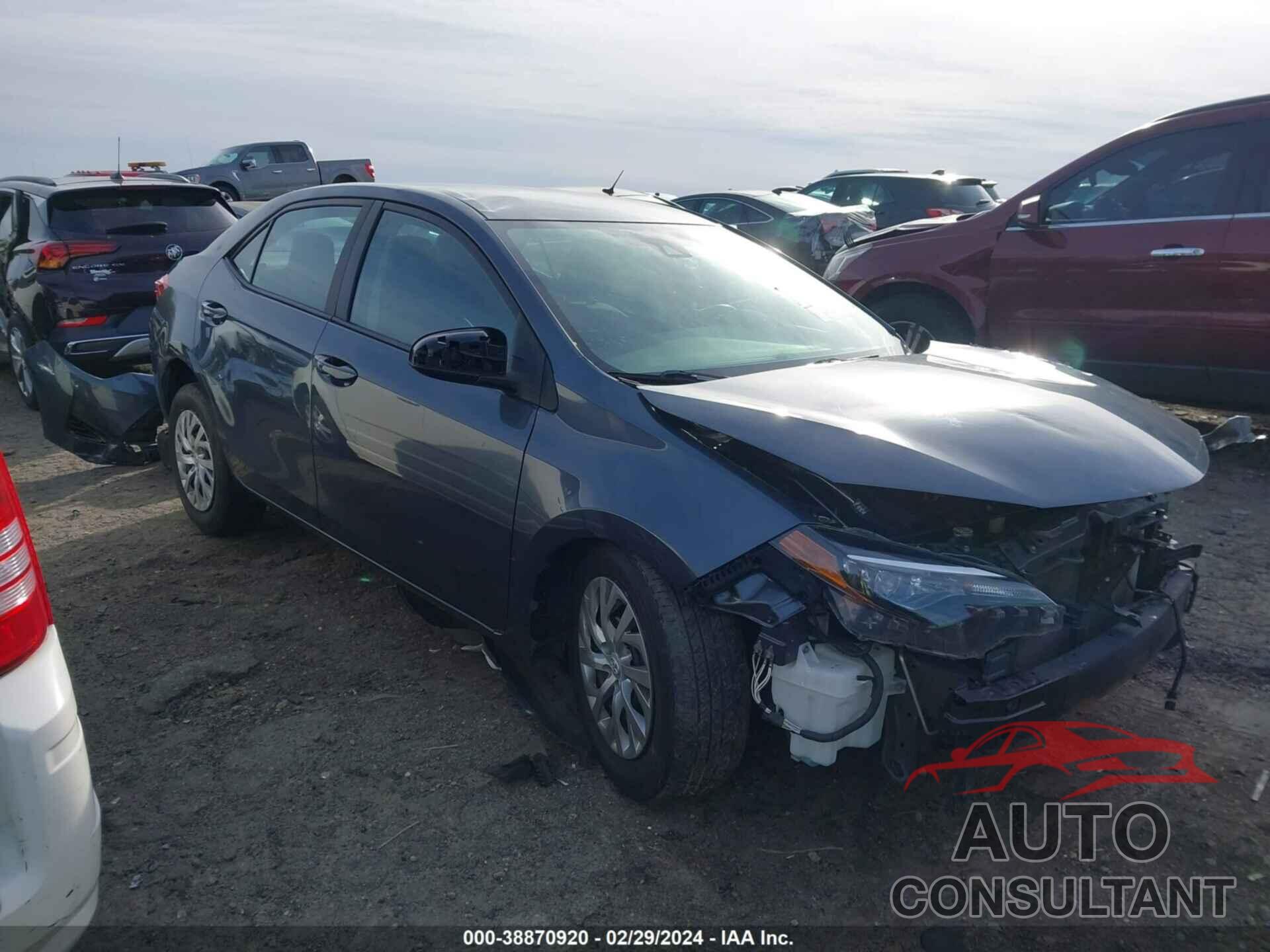 TOYOTA COROLLA 2018 - 5YFBURHEXJP834057