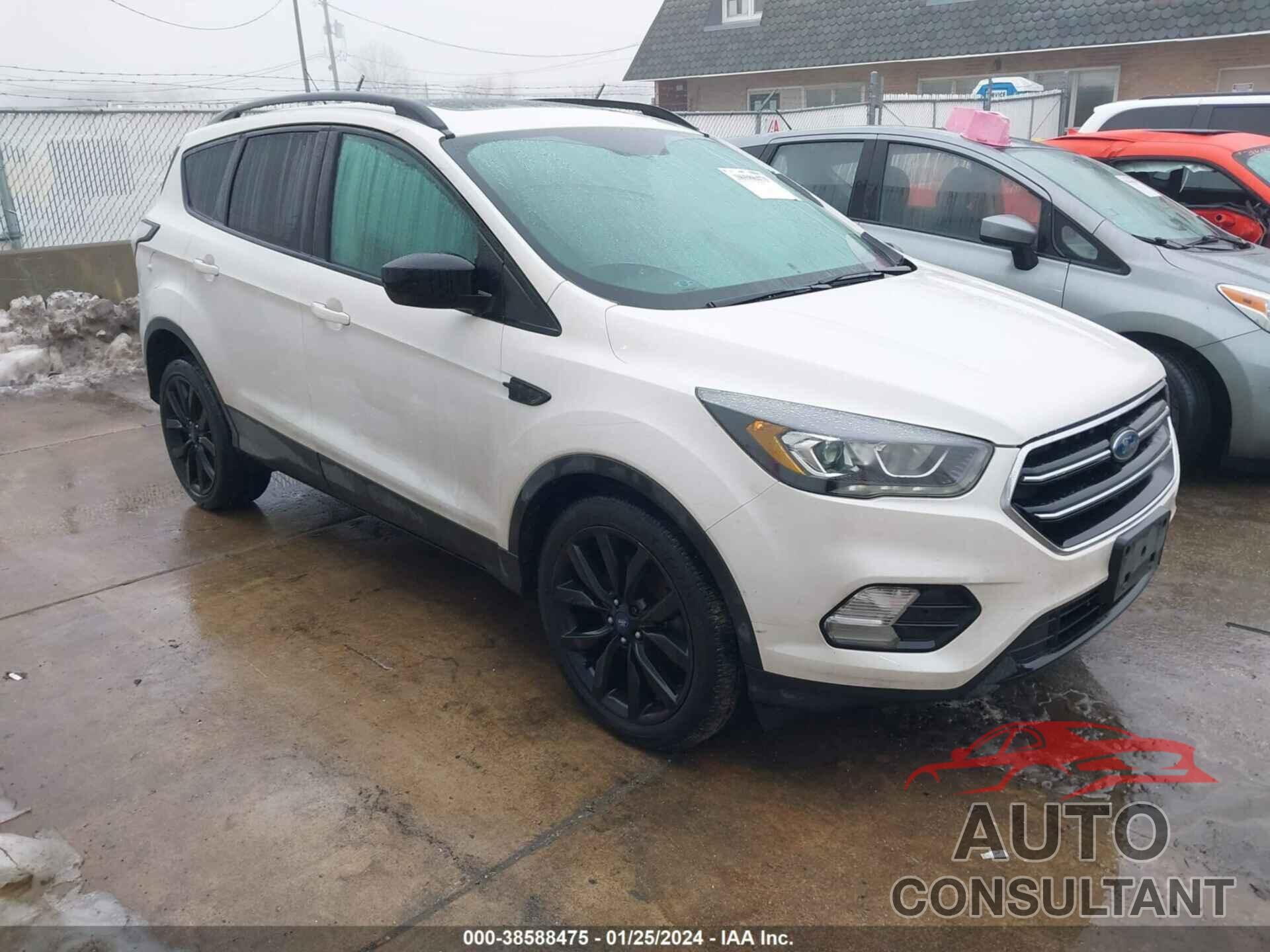 FORD ESCAPE 2017 - 1FMCU9G92HUB93259