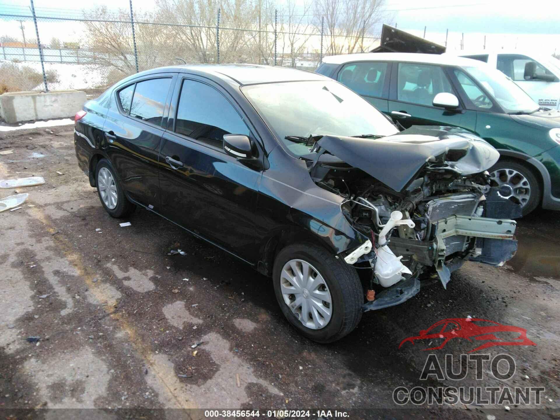 NISSAN VERSA 2019 - 3N1CN7AP2KL806384