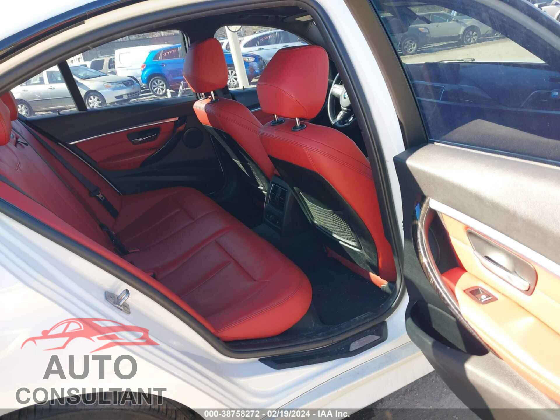 BMW 328I 2016 - WBA8E3G59GNU00706