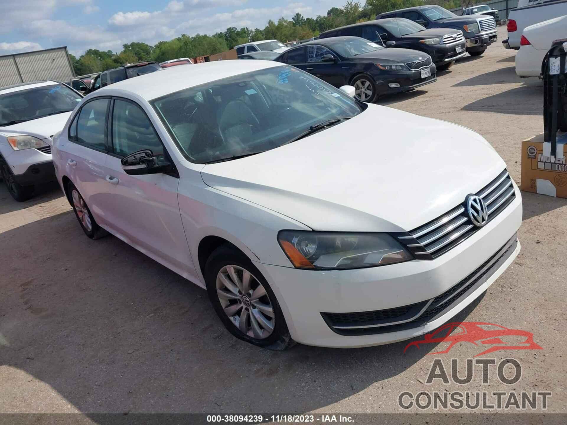 VOLKSWAGEN PASSAT 2015 - 1VWAT7A32FC100652