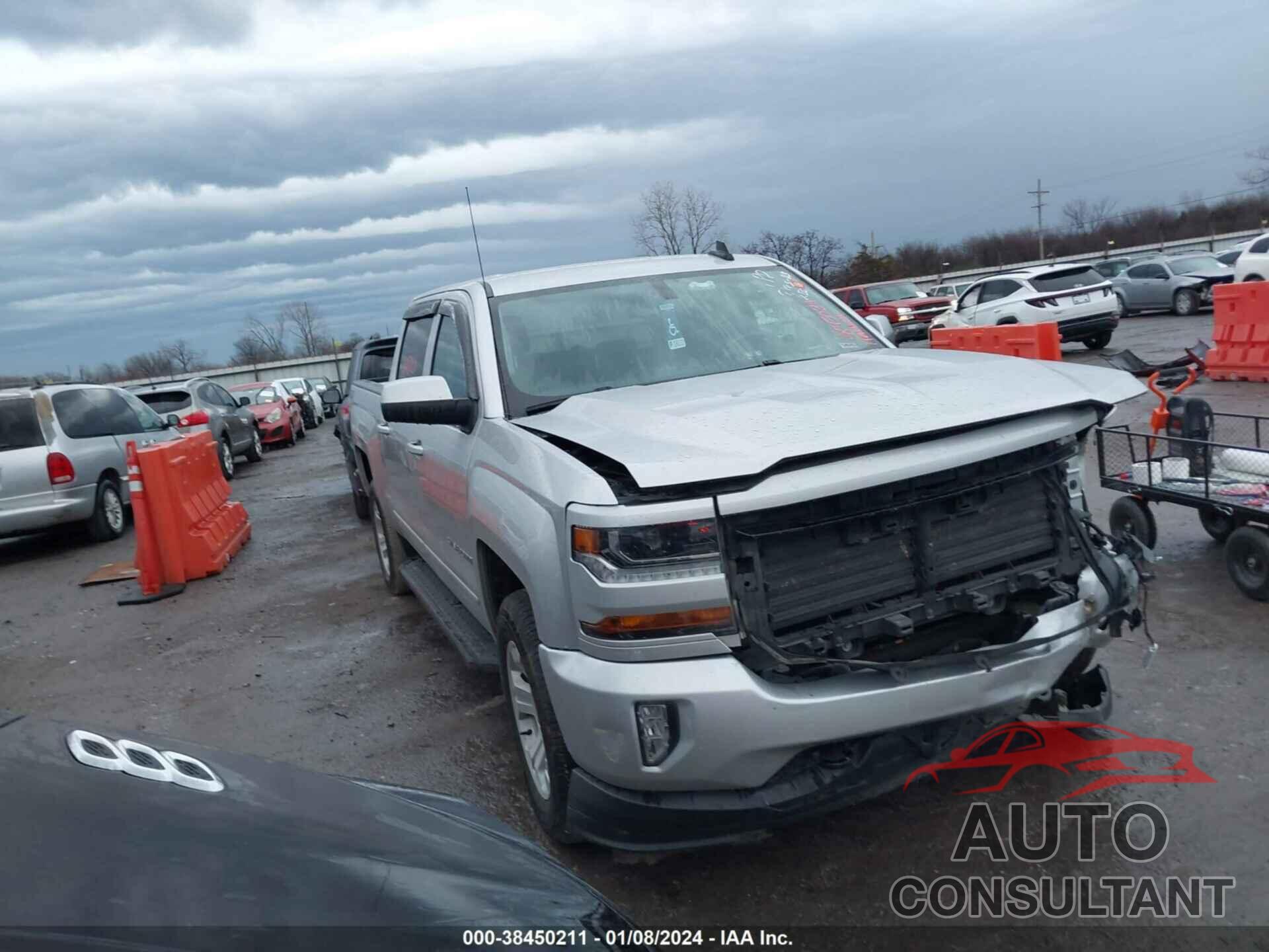 CHEVROLET SILVERADO 2018 - 3GCUKREC7JG490162