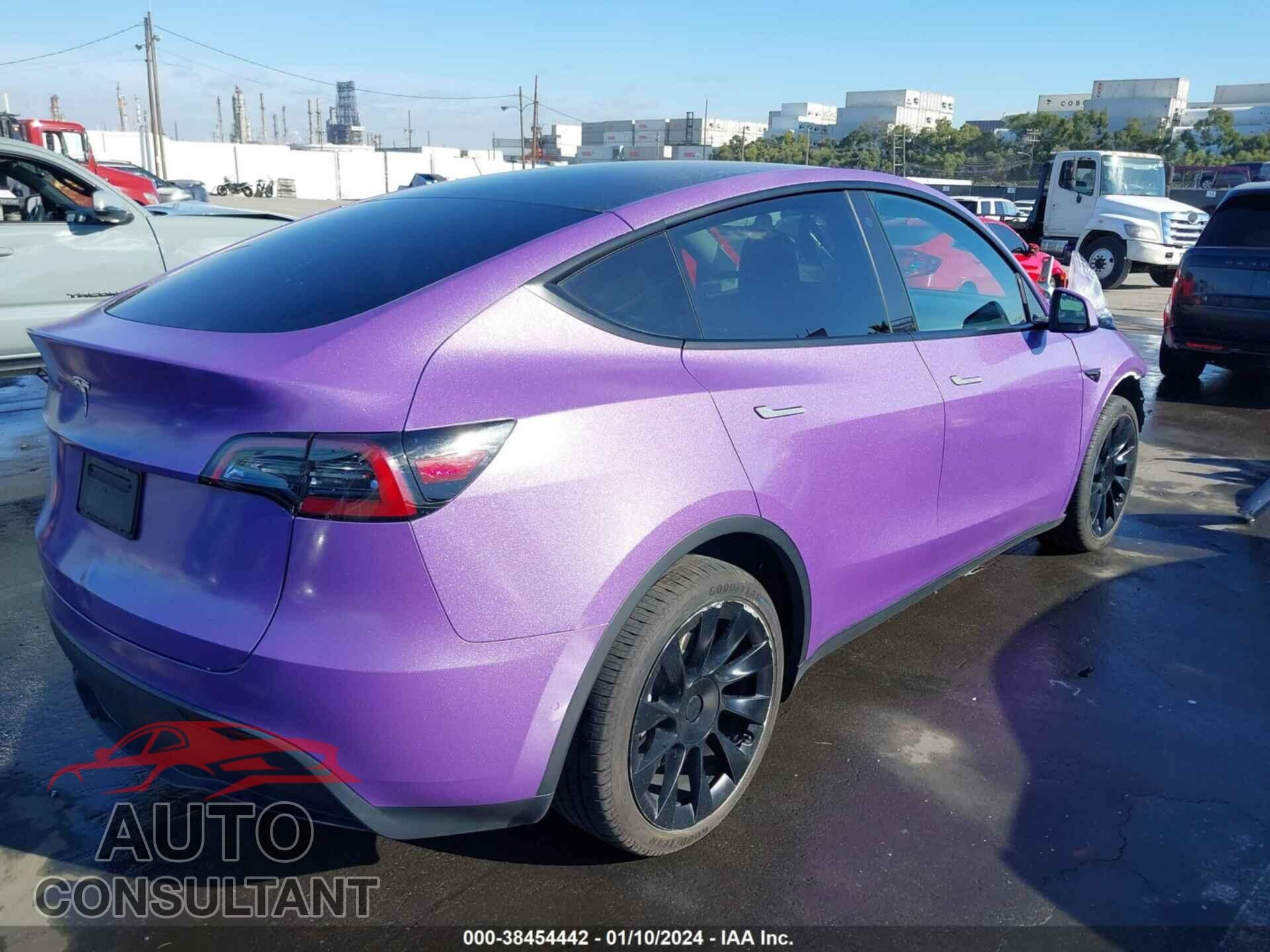 TESLA MODEL Y 2021 - 5YJYGDEE7MF224531