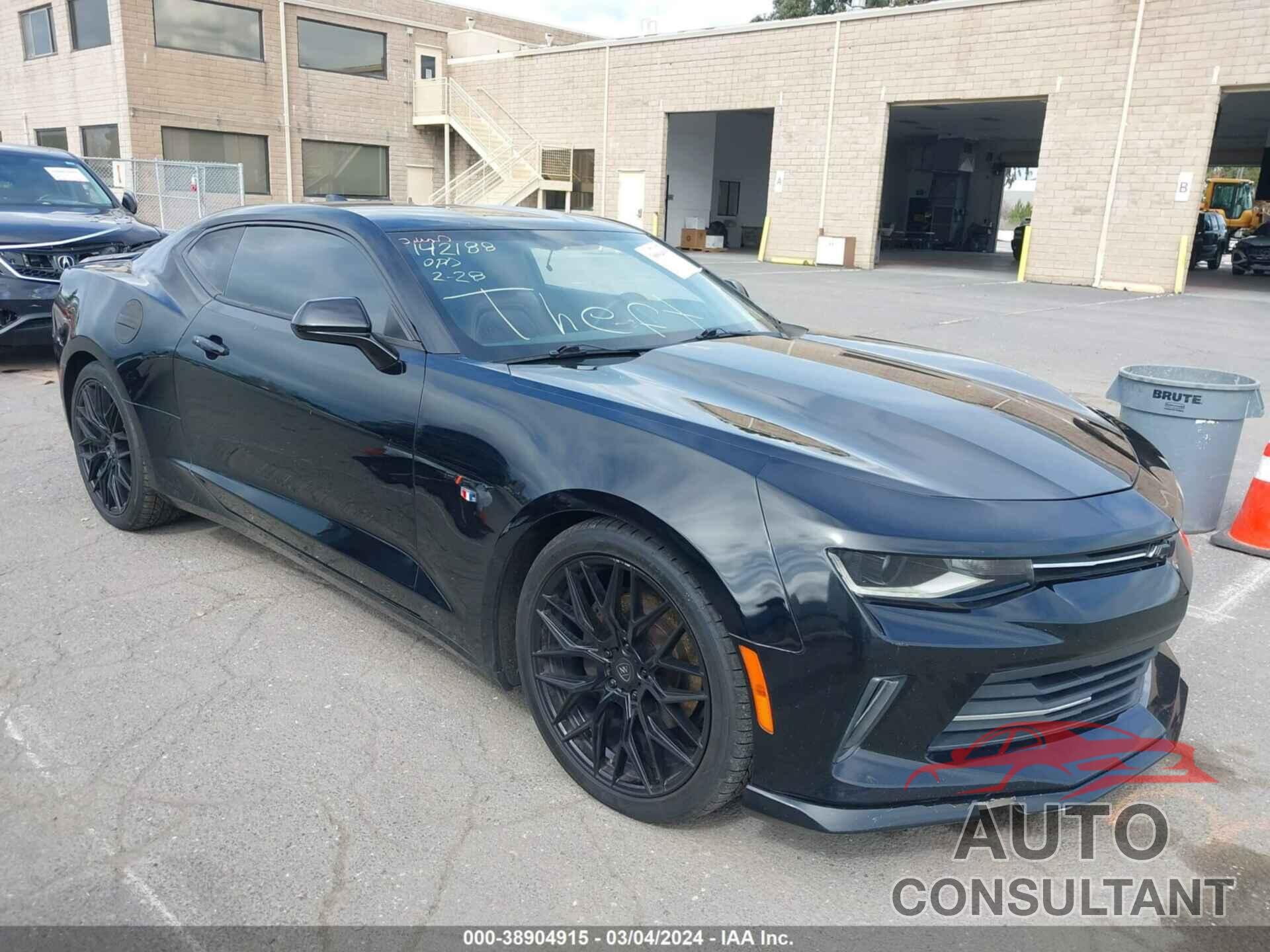 CHEVROLET CAMARO 2017 - 1G1FD1RS8H0175691