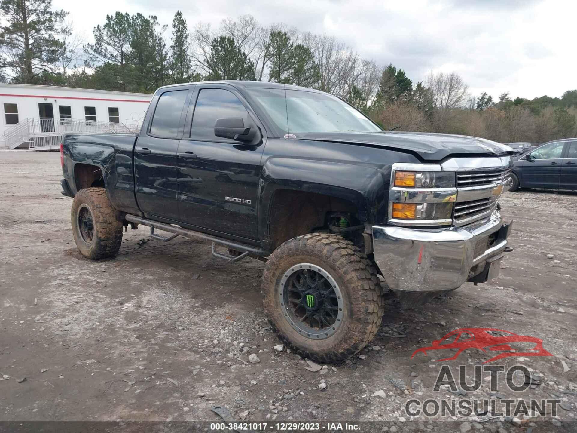 CHEVROLET SILVERADO 2500HD 2018 - 1GC2KUEG7JZ118849