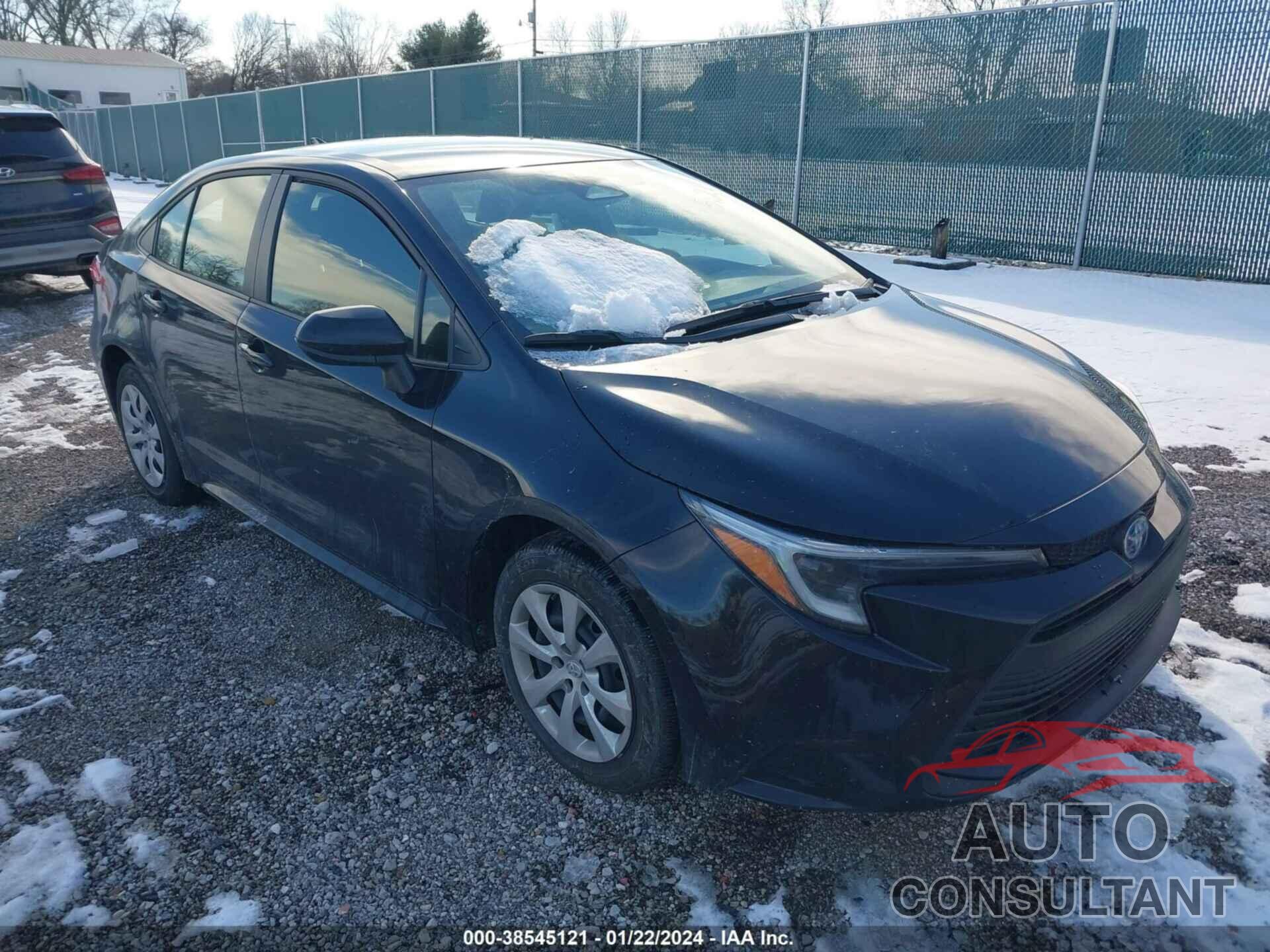 TOYOTA COROLLA 2024 - JTDBCMFE5R3034067