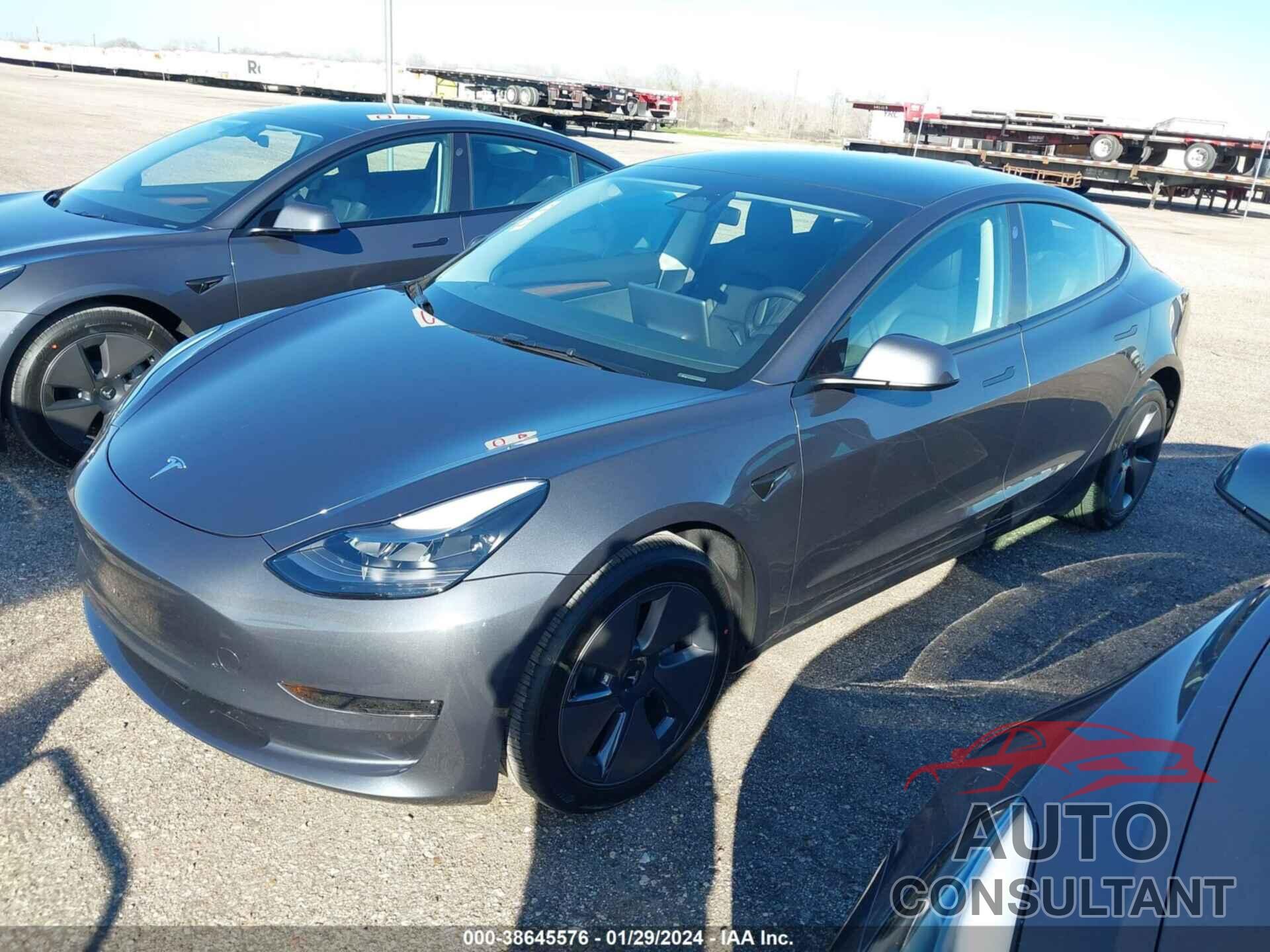 TESLA MODEL 3 2023 - 5YJ3E1EA3PF711158