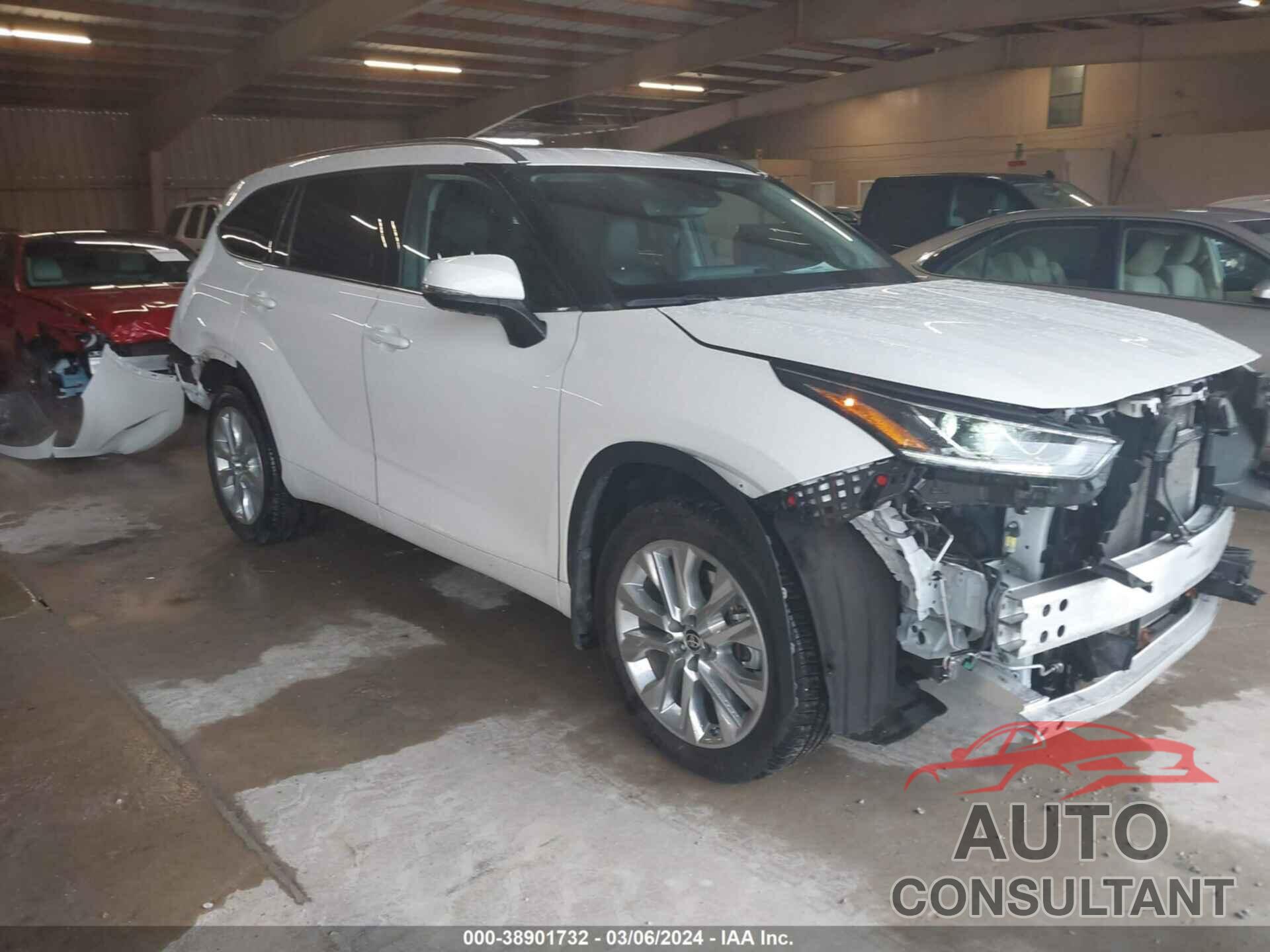 TOYOTA HIGHLANDER 2021 - 5TDDZRBH4MS141705