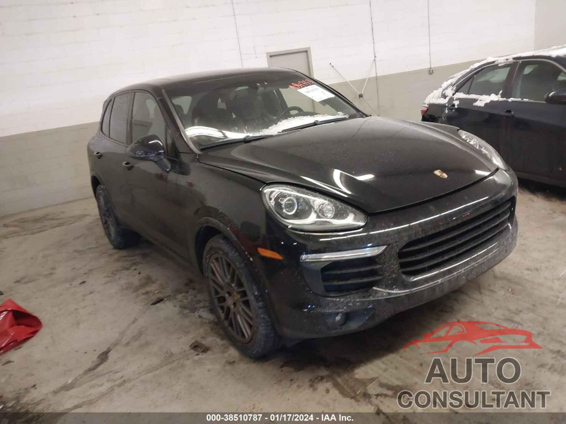 PORSCHE CAYENNE 2017 - WP1AA2A25HKA84733