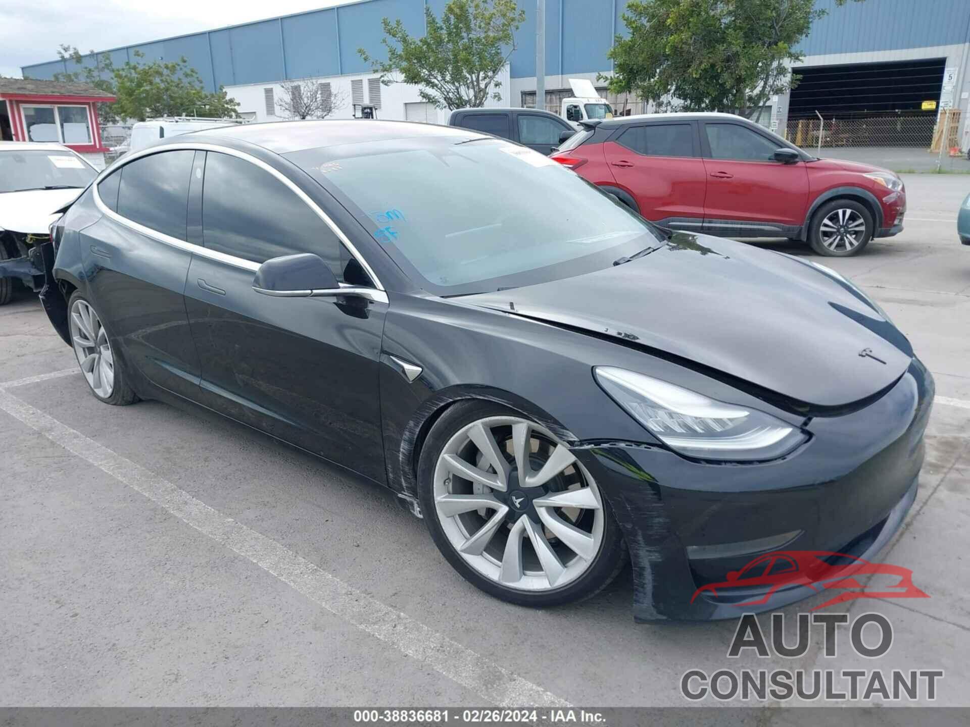 TESLA MODEL 3 2018 - 5YJ3E1EB4JF071509
