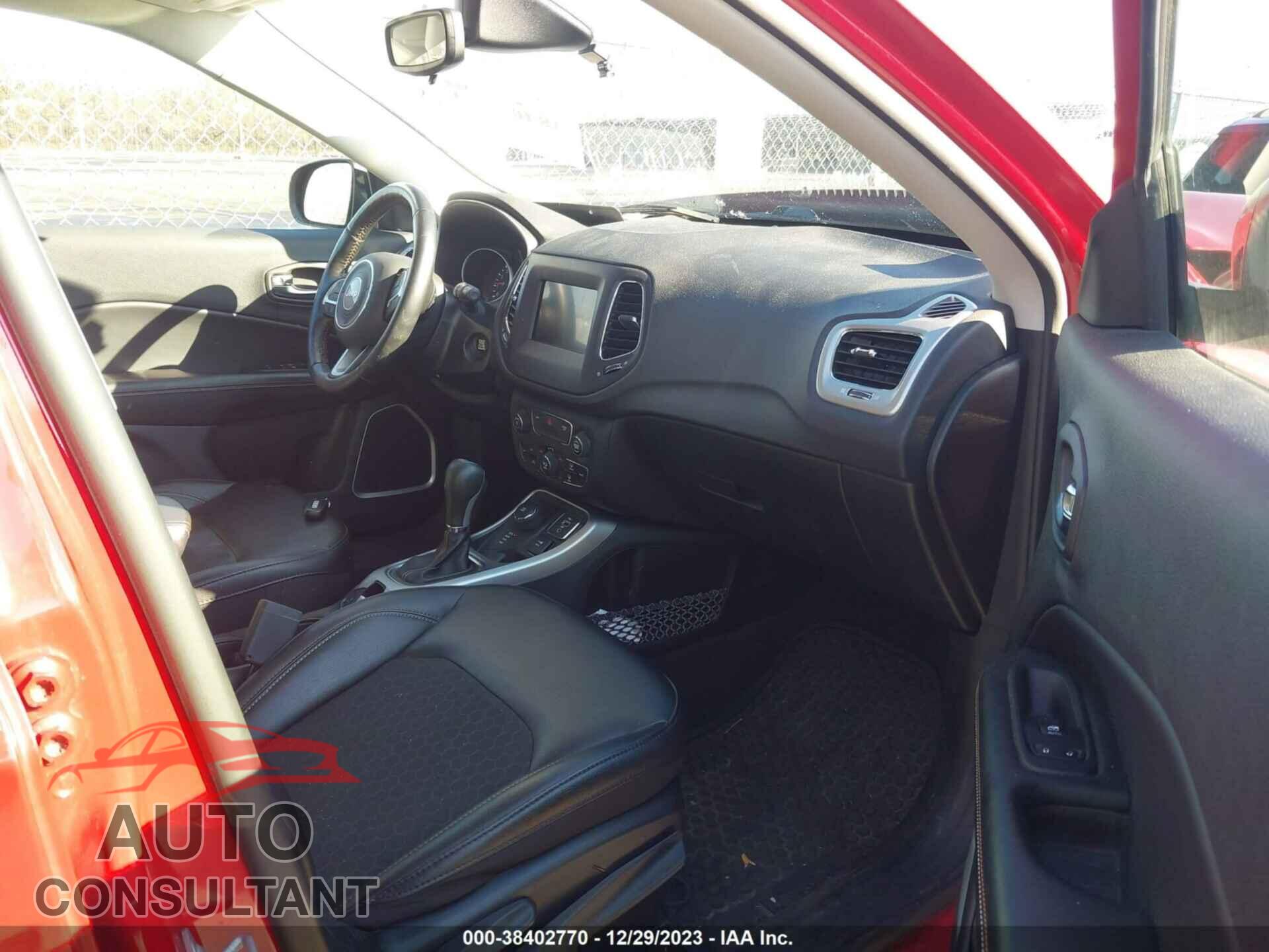 JEEP COMPASS 2020 - 3C4NJDBB9LT126079