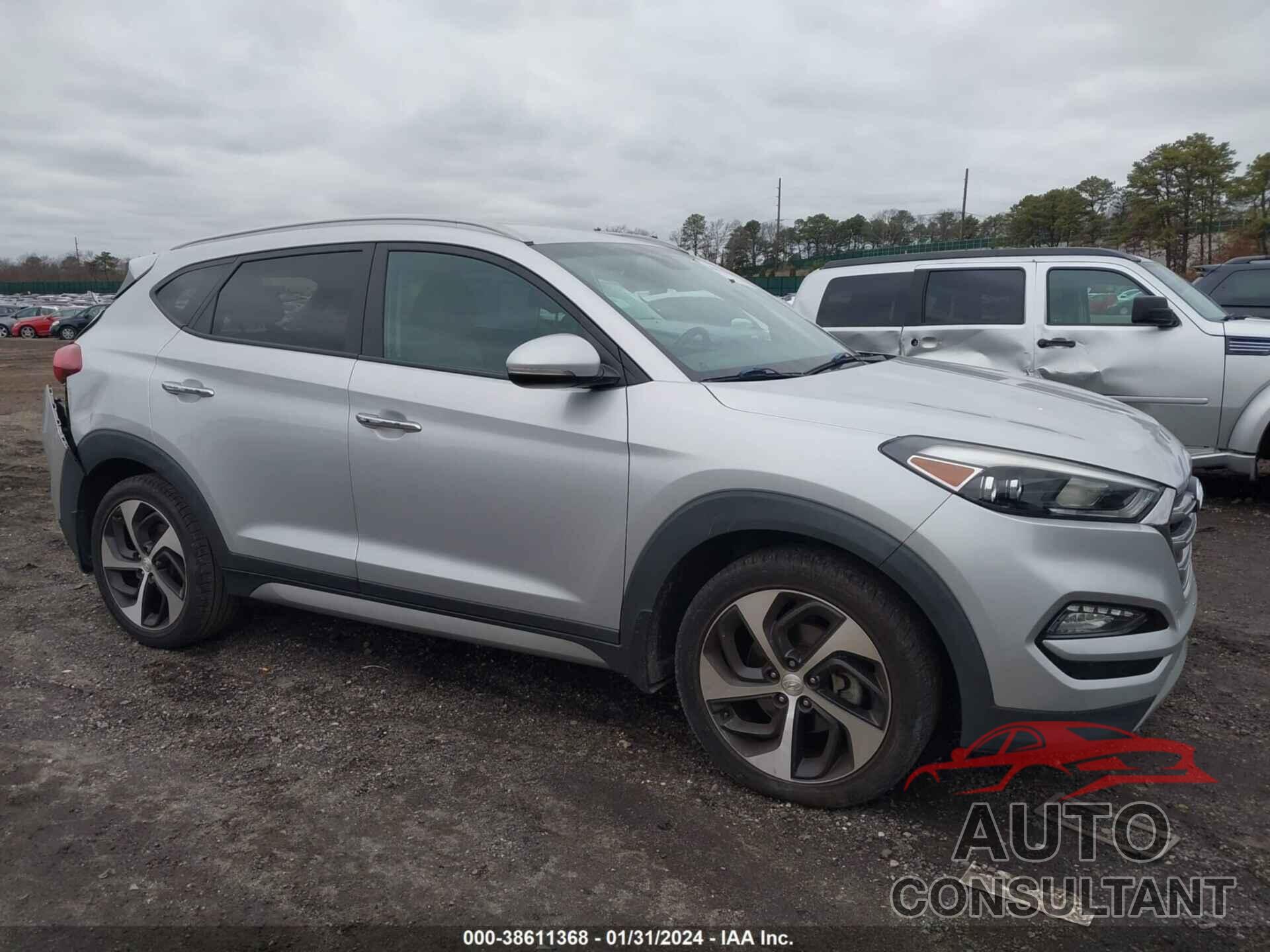 HYUNDAI TUCSON 2017 - KM8J3CA24HU327580