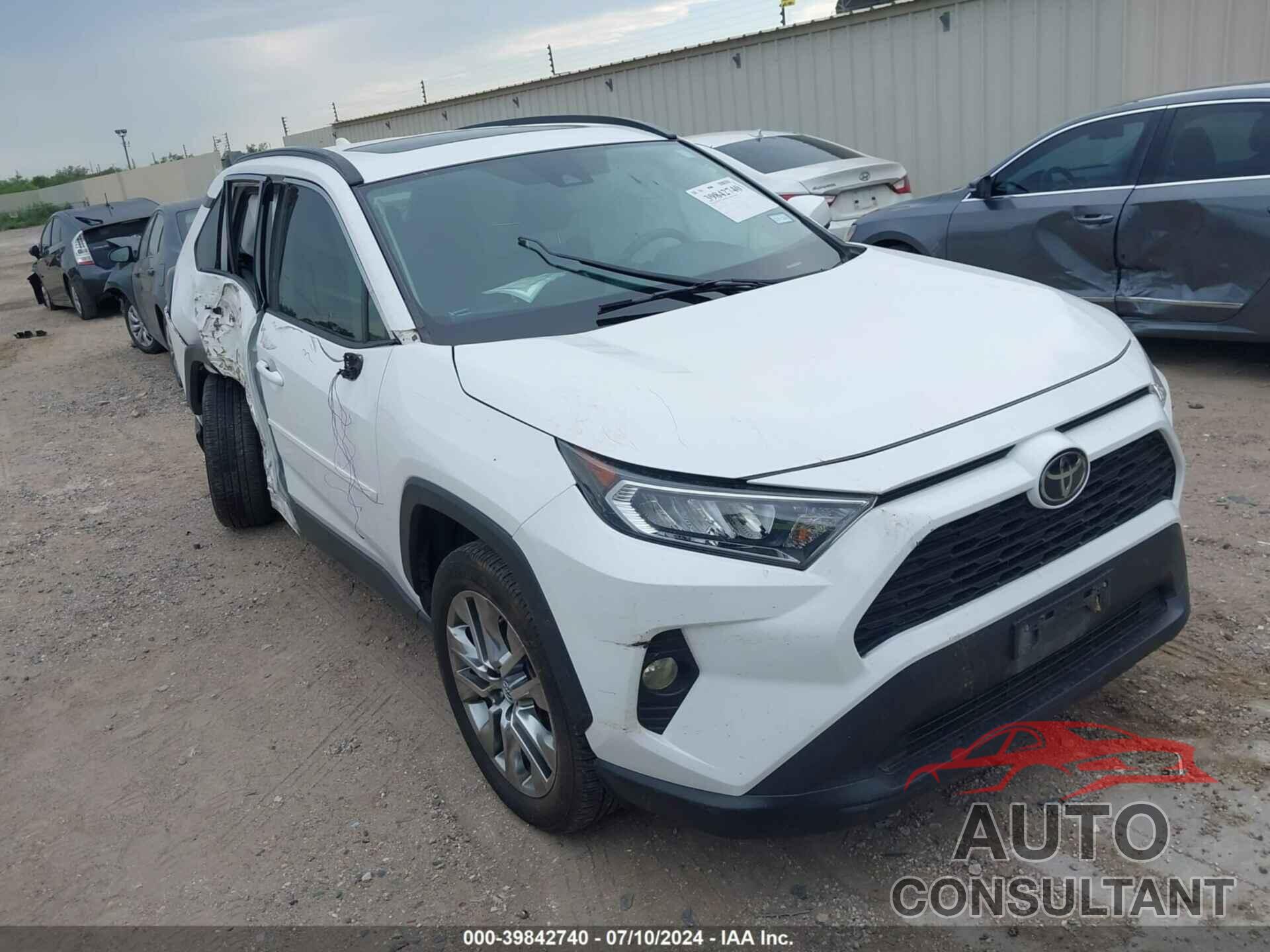 TOYOTA RAV4 2020 - 2T3C1RFV6LC037945