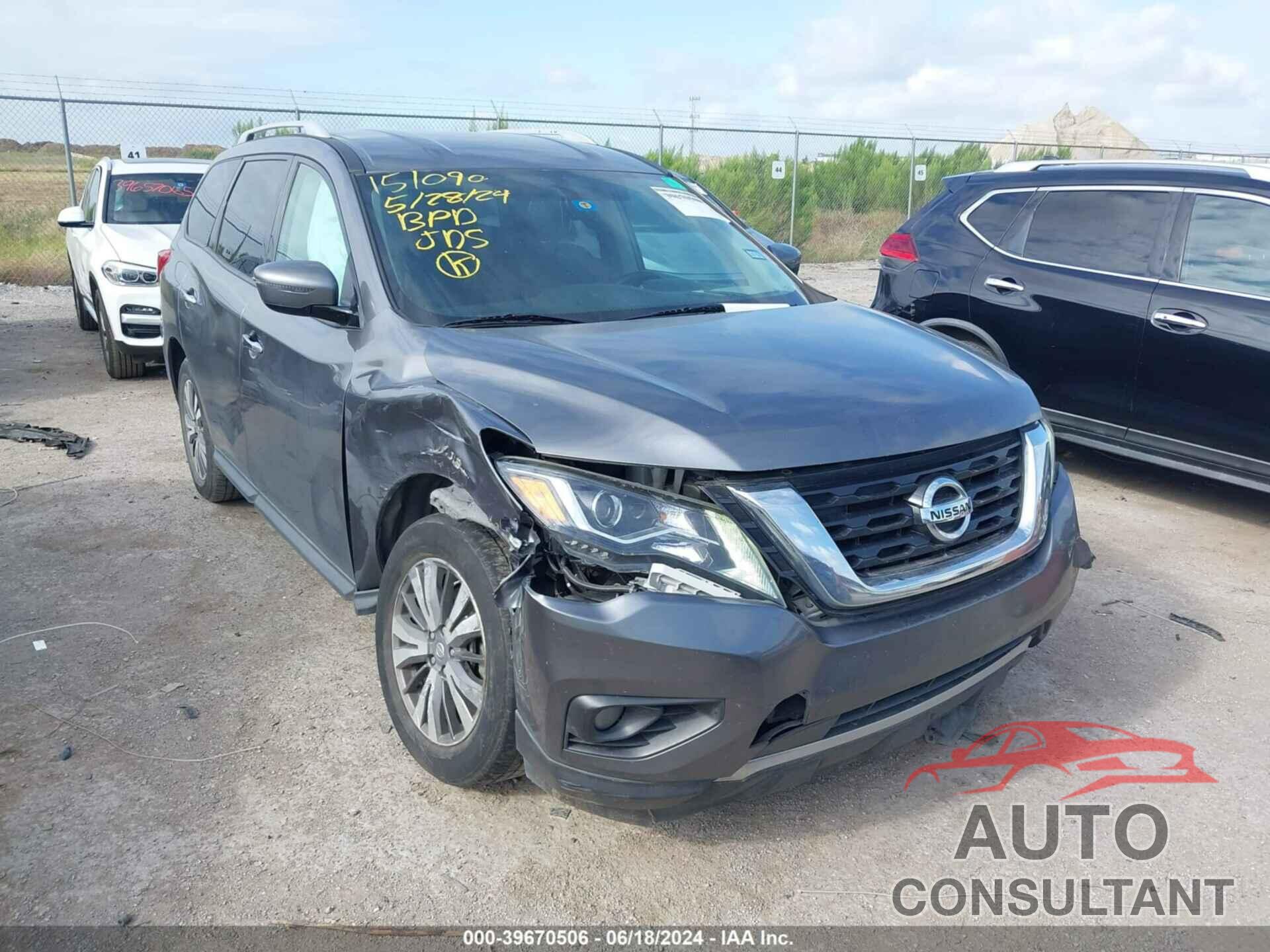 NISSAN PATHFINDER 2017 - 5N1DR2MM8HC610315