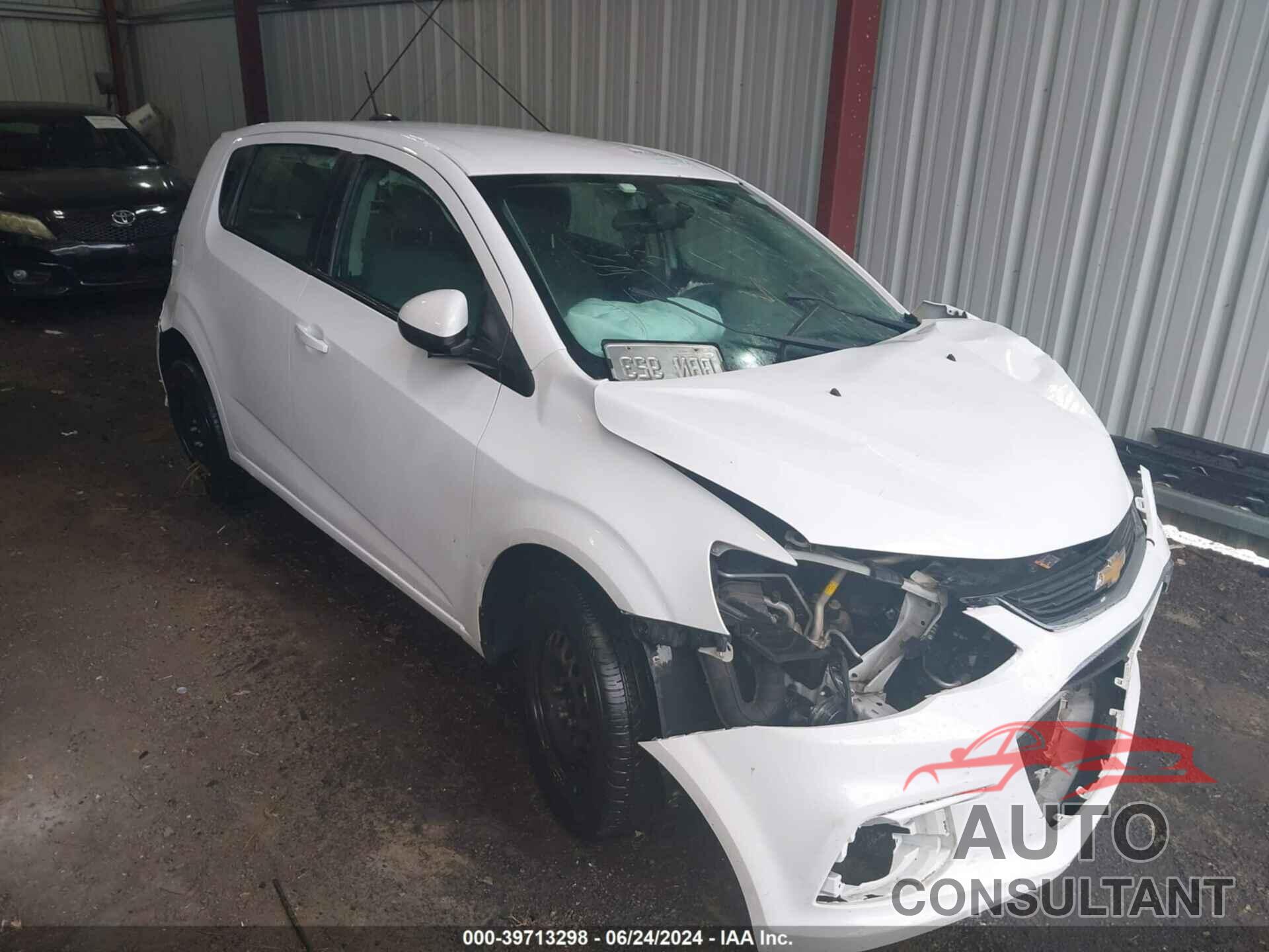 CHEVROLET SONIC 2017 - 1G1JG6SH2H4144460