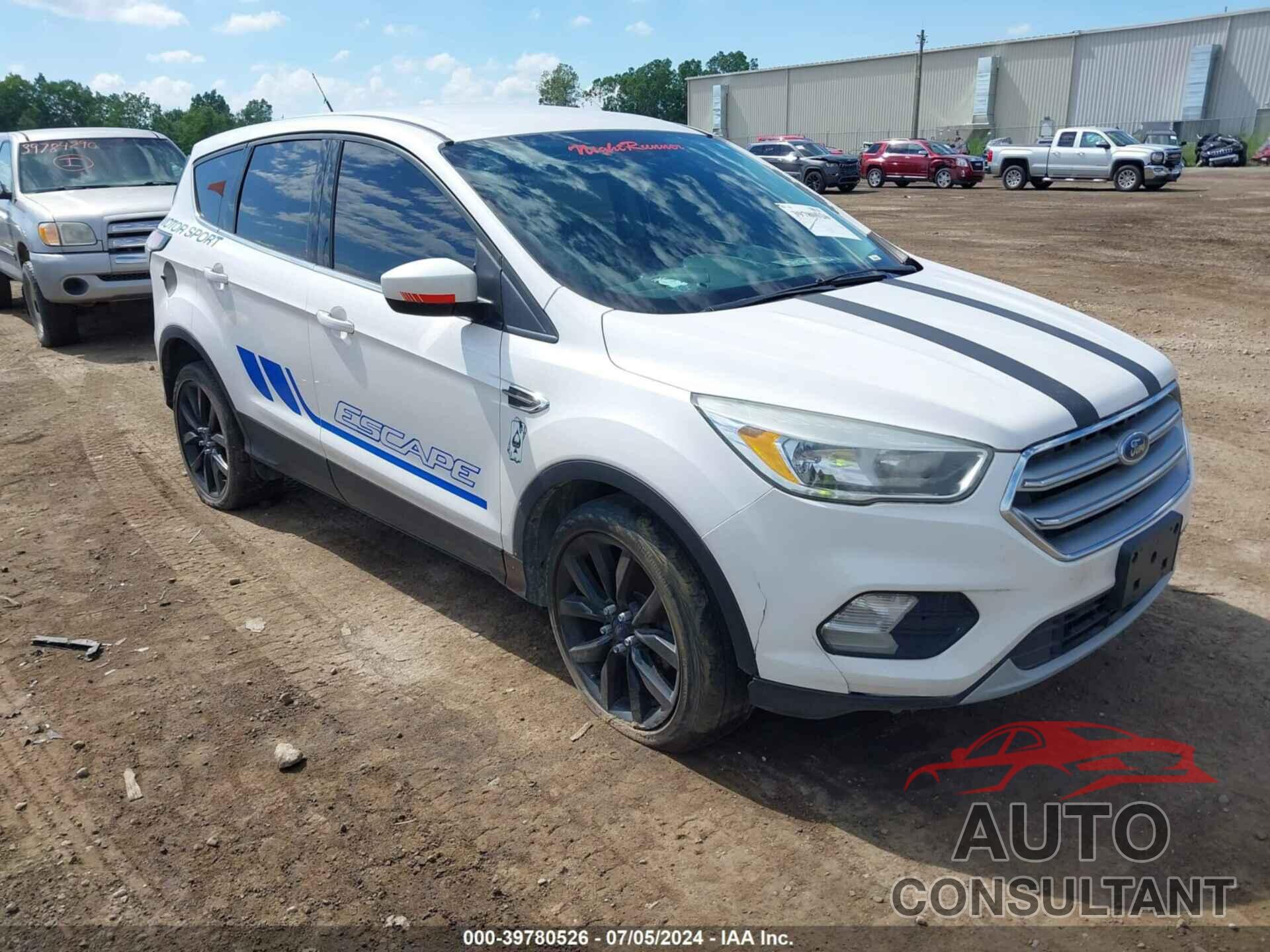 FORD ESCAPE 2017 - 1FMCU0GD7HUB31971