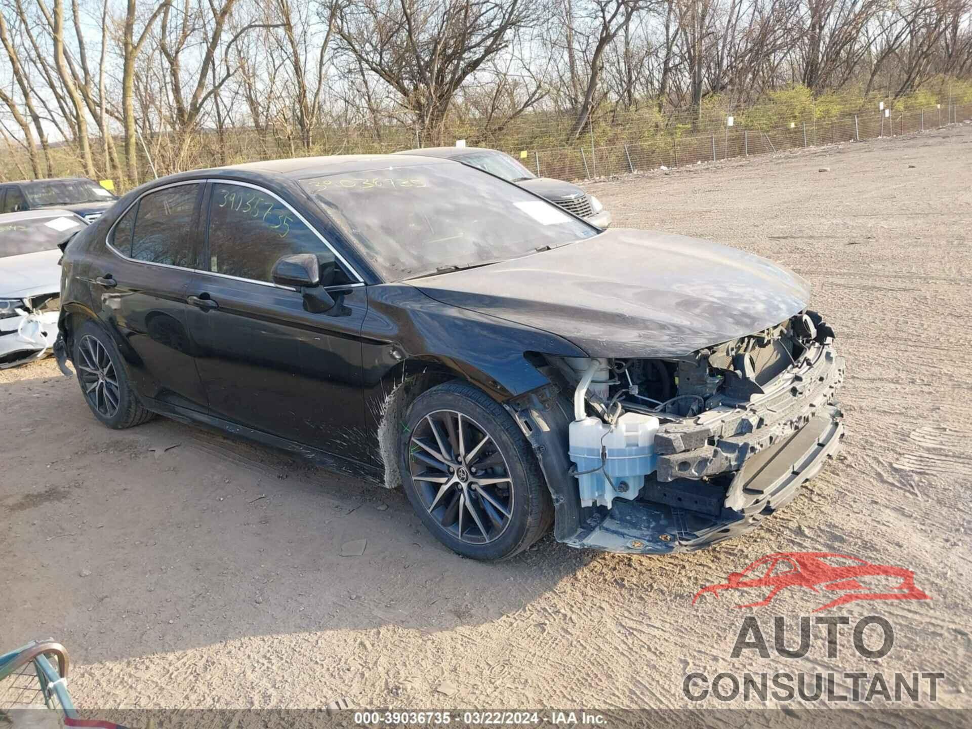 TOYOTA CAMRY 2021 - 4T1F11AK6MU558913